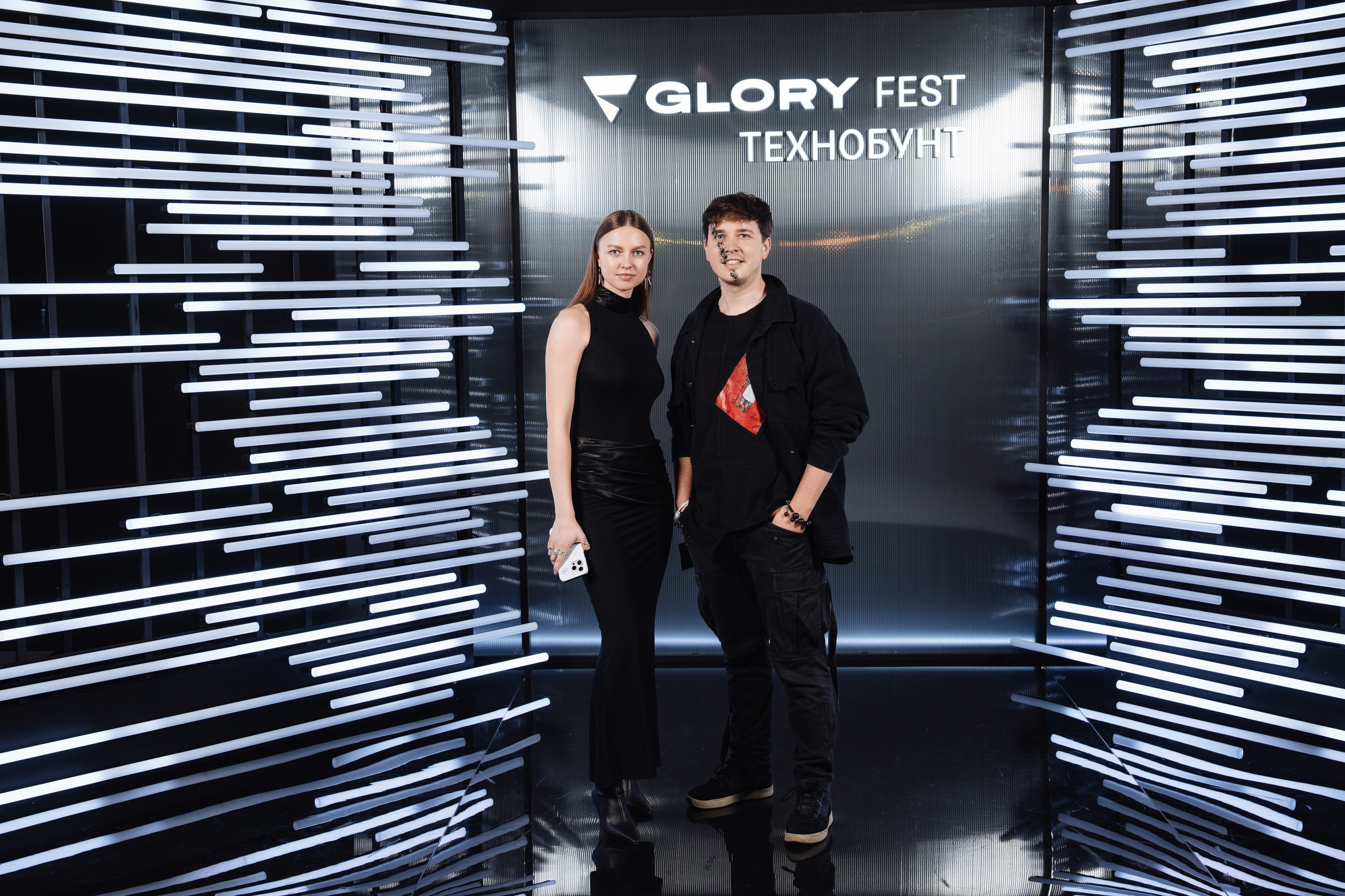 Glory 2025. Рекламный фотограф Москва — рекламная и бренд-съёмка | Polyakov
