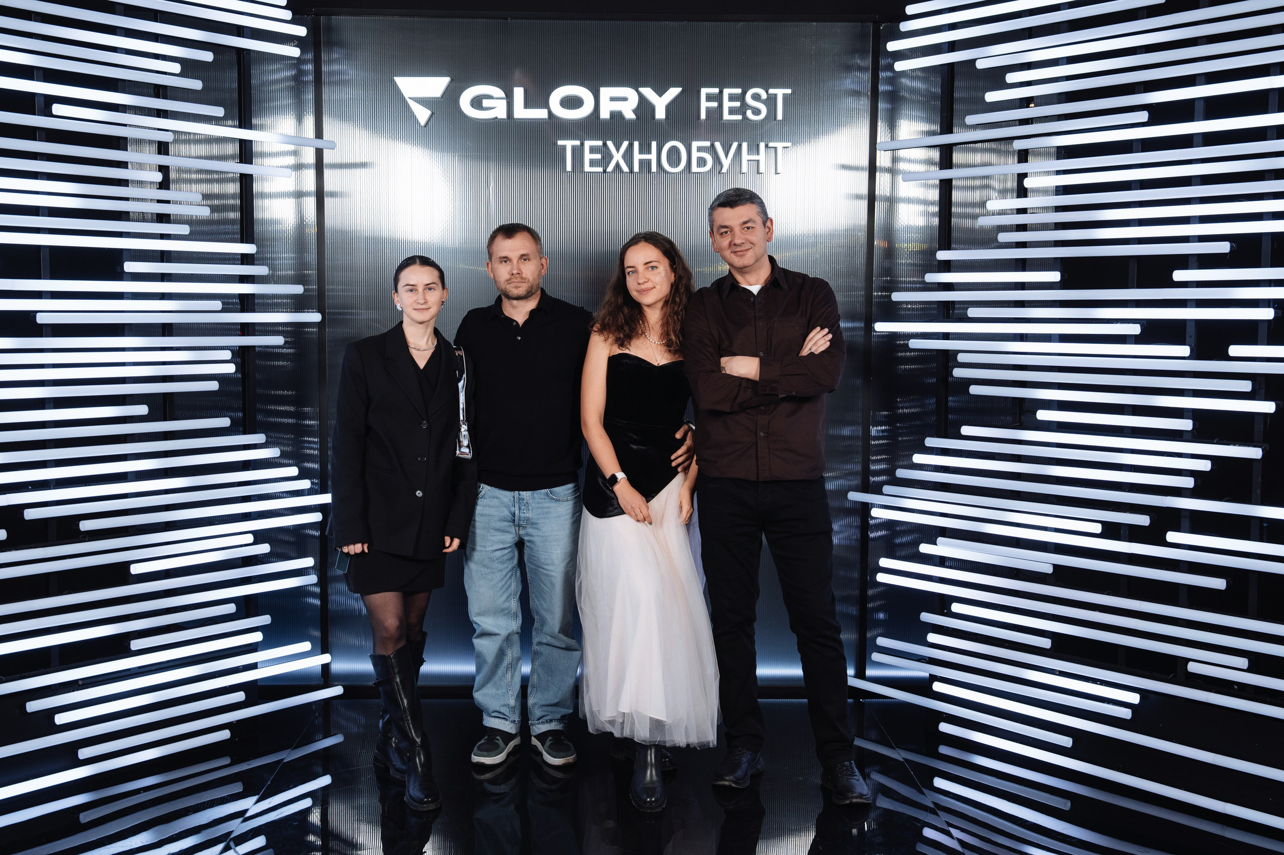 Glory 2025. Рекламный фотограф Москва — рекламная и бренд-съёмка | Polyakov