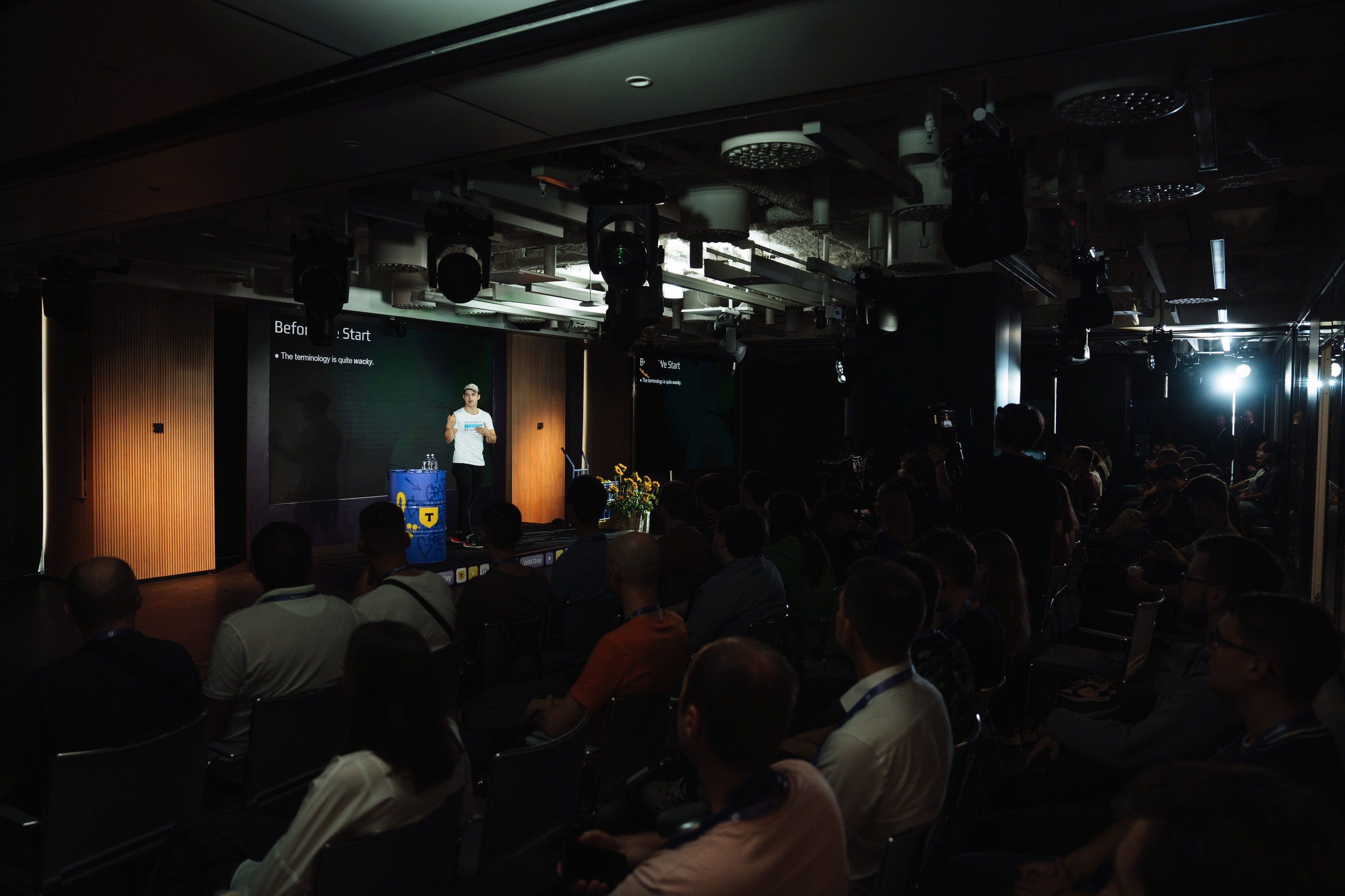 JVM Day 2025. Рекламный фотограф Москва — рекламная и бренд-съёмка | Polyakov