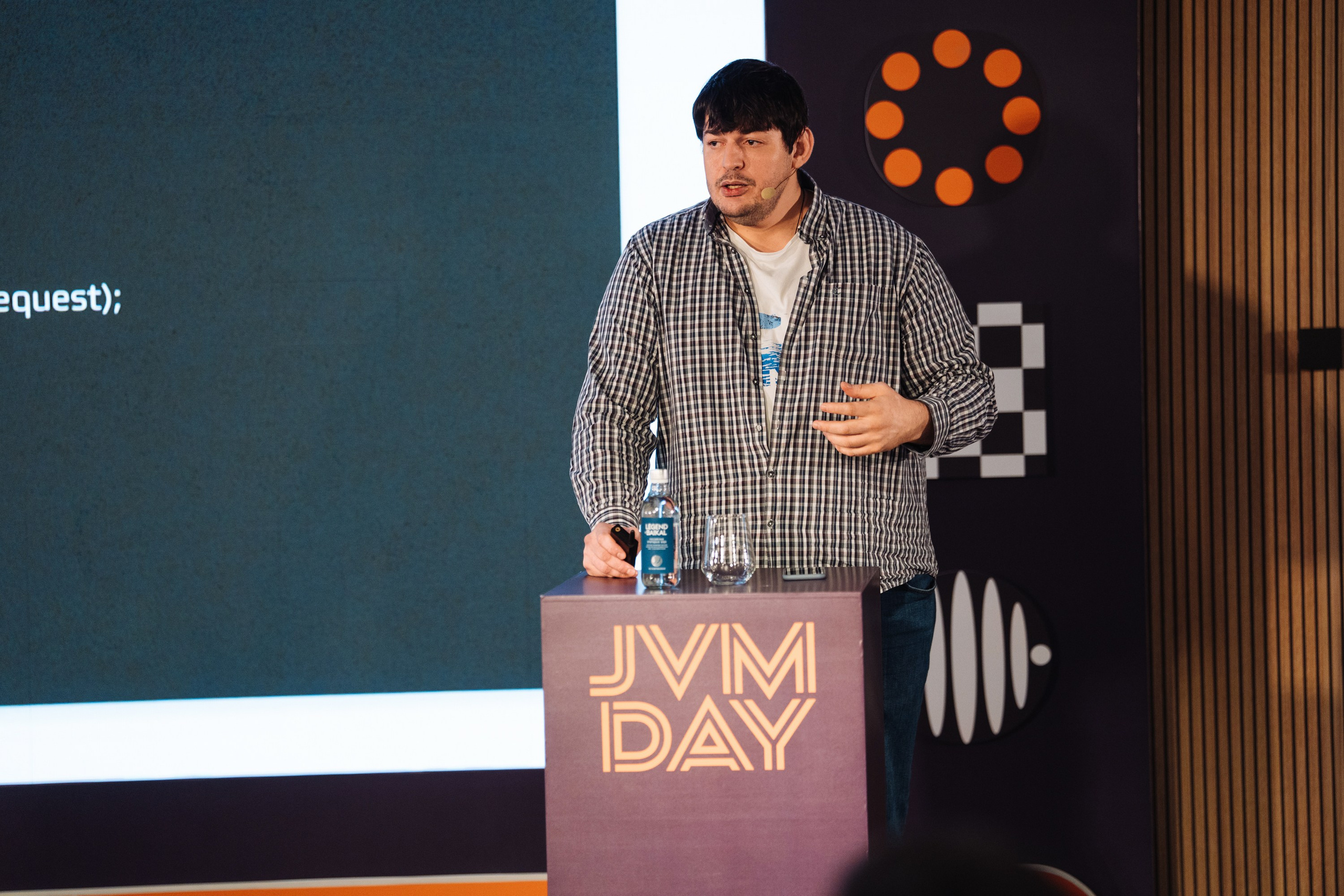 JVM DAY 2026. Рекламный фотограф Москва — рекламная и бренд-съёмка | Polyakov
