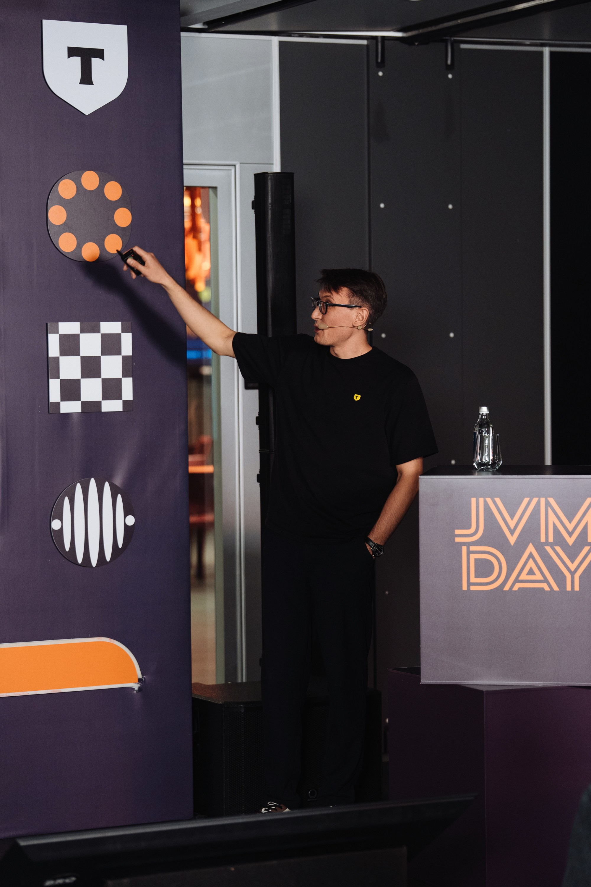 JVM DAY 2026. Рекламный фотограф Москва — рекламная и бренд-съёмка | Polyakov
