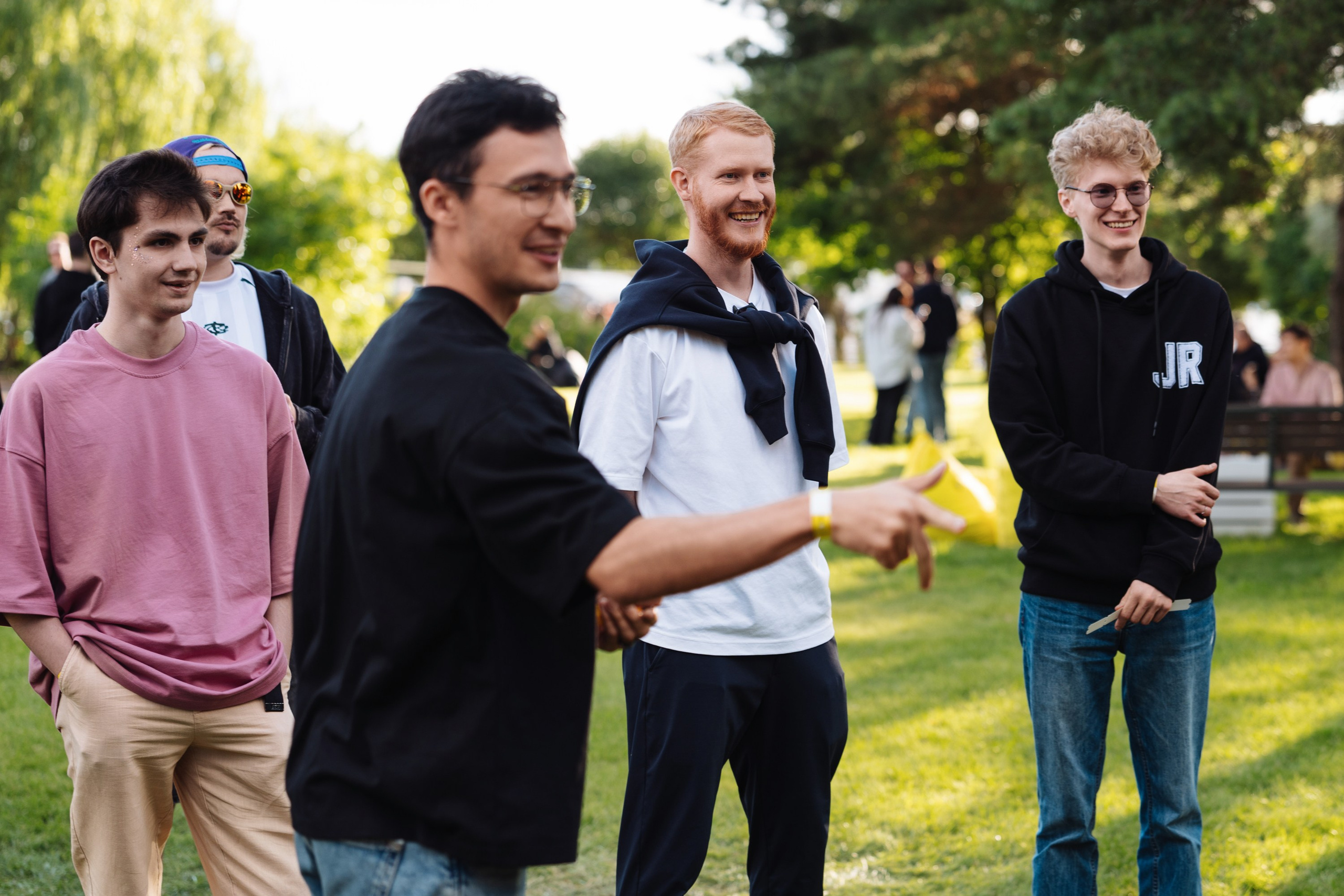 Summer corporate. Рекламный фотограф Москва — рекламная и бренд-съёмка | Polyakov