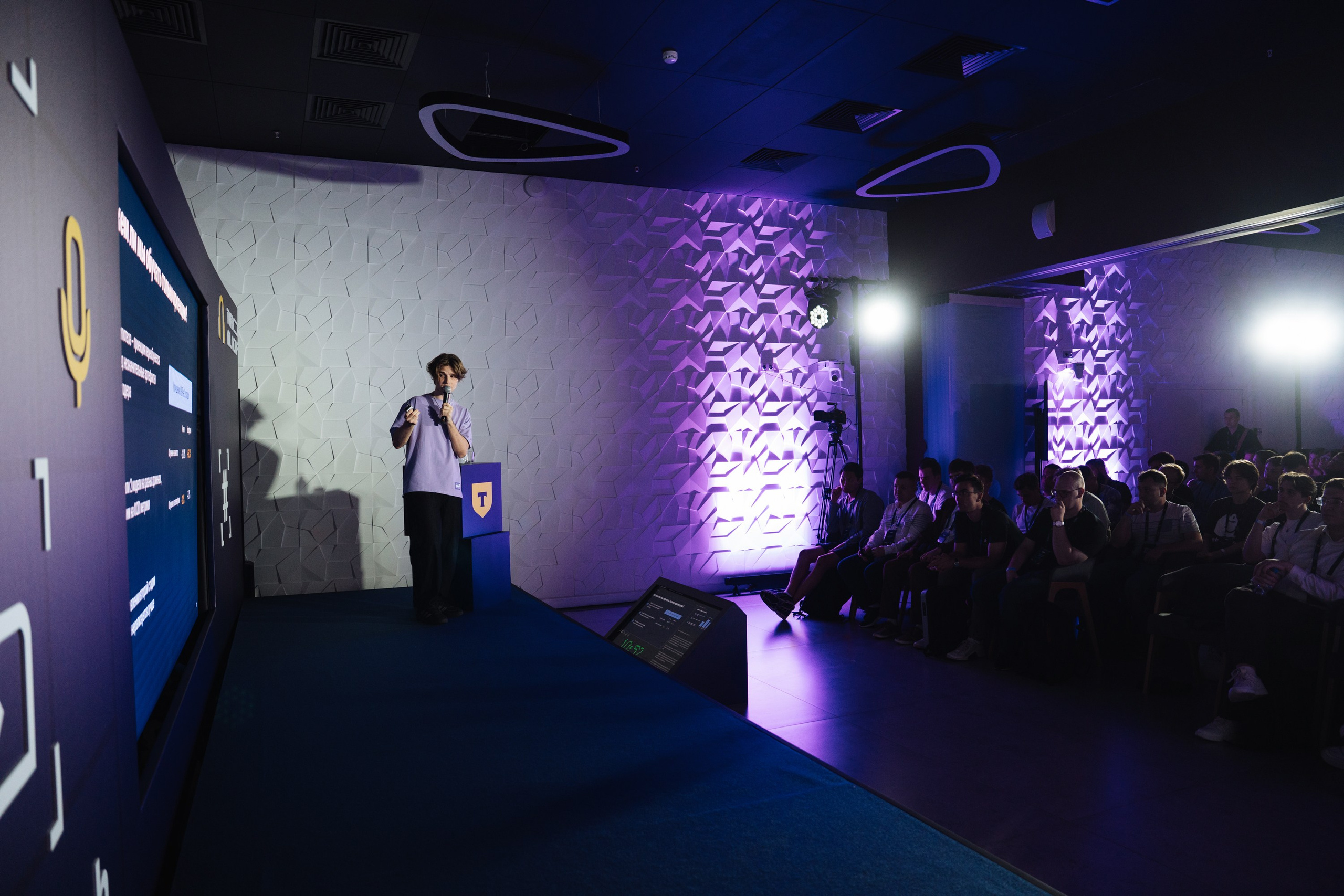 Turbo ML conf 2025. Рекламный фотограф Москва — рекламная и бренд-съёмка | Polyakov