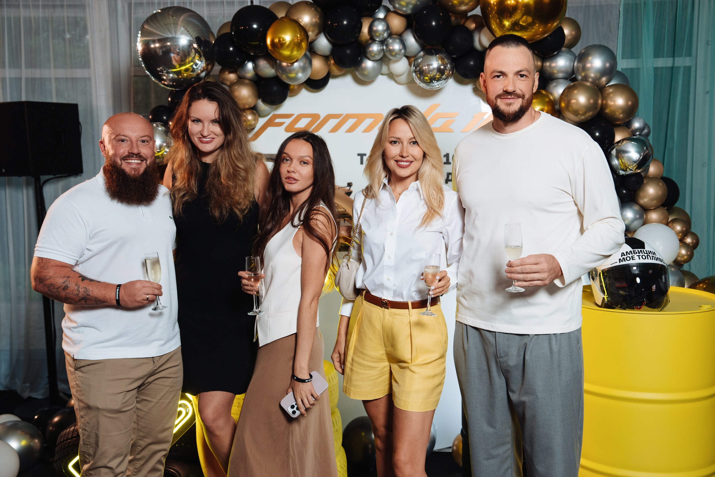Summer corporate. Рекламный фотограф Москва — рекламная и бренд-съёмка | Polyakov