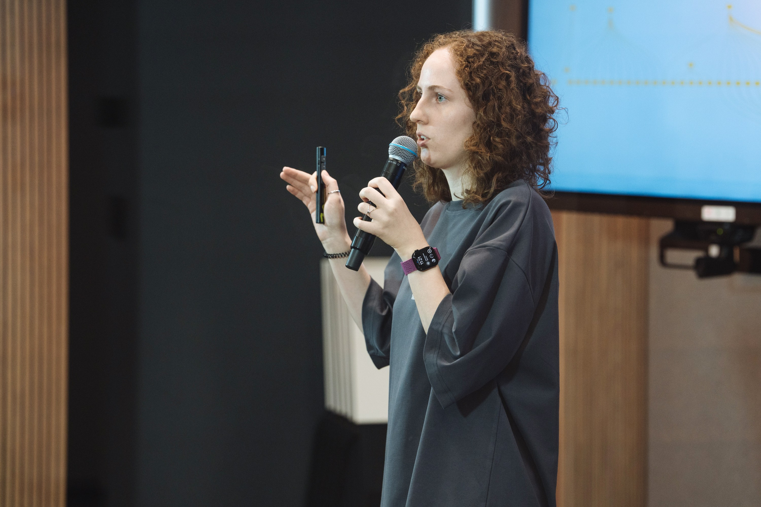 B2B Tech Day. Рекламный фотограф Москва — рекламная и бренд-съёмка | Polyakov