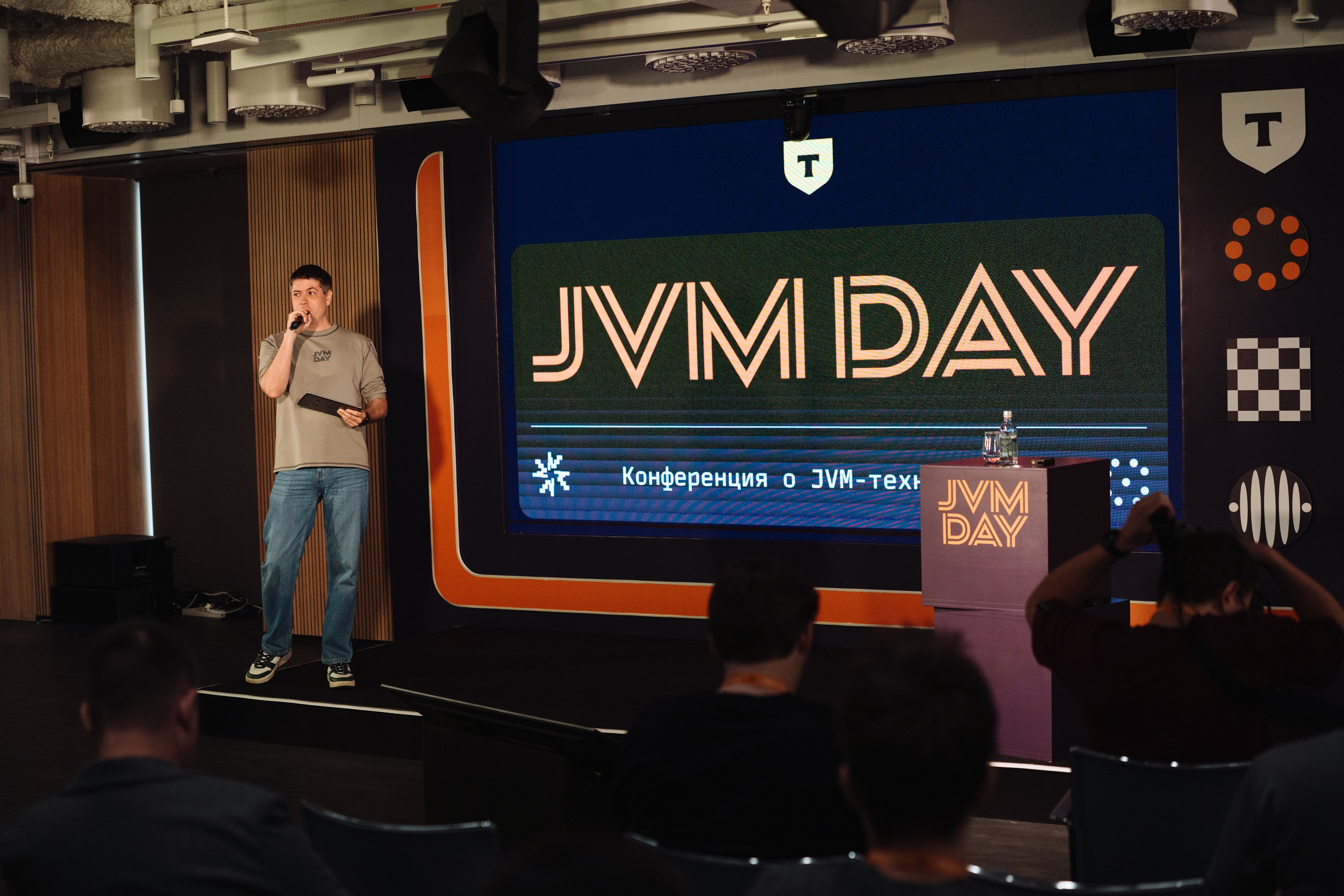 JVM DAY 2026. Рекламный фотограф Москва — рекламная и бренд-съёмка | Polyakov