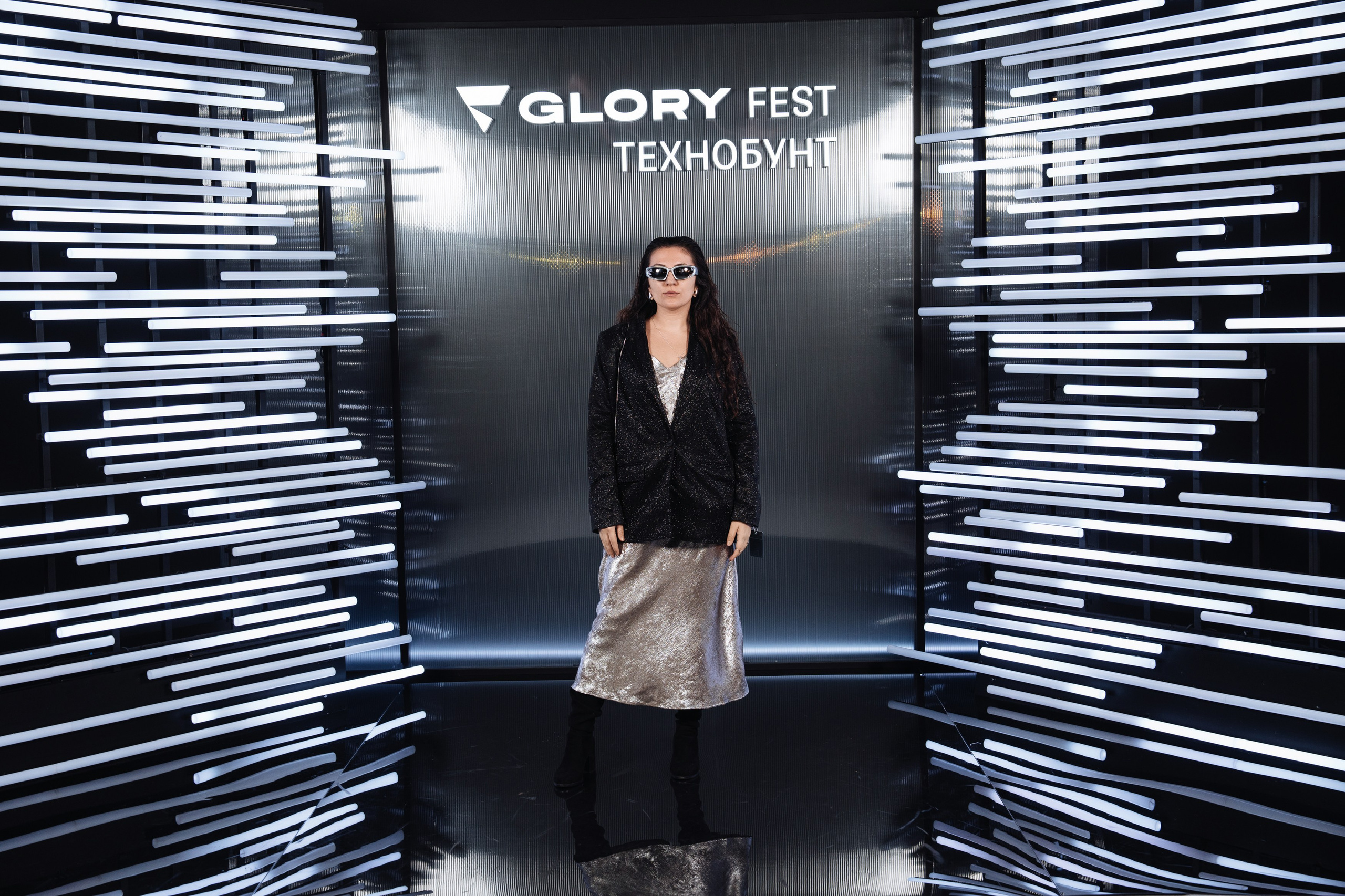 Glory 2025. Рекламный фотограф Москва — рекламная и бренд-съёмка | Polyakov