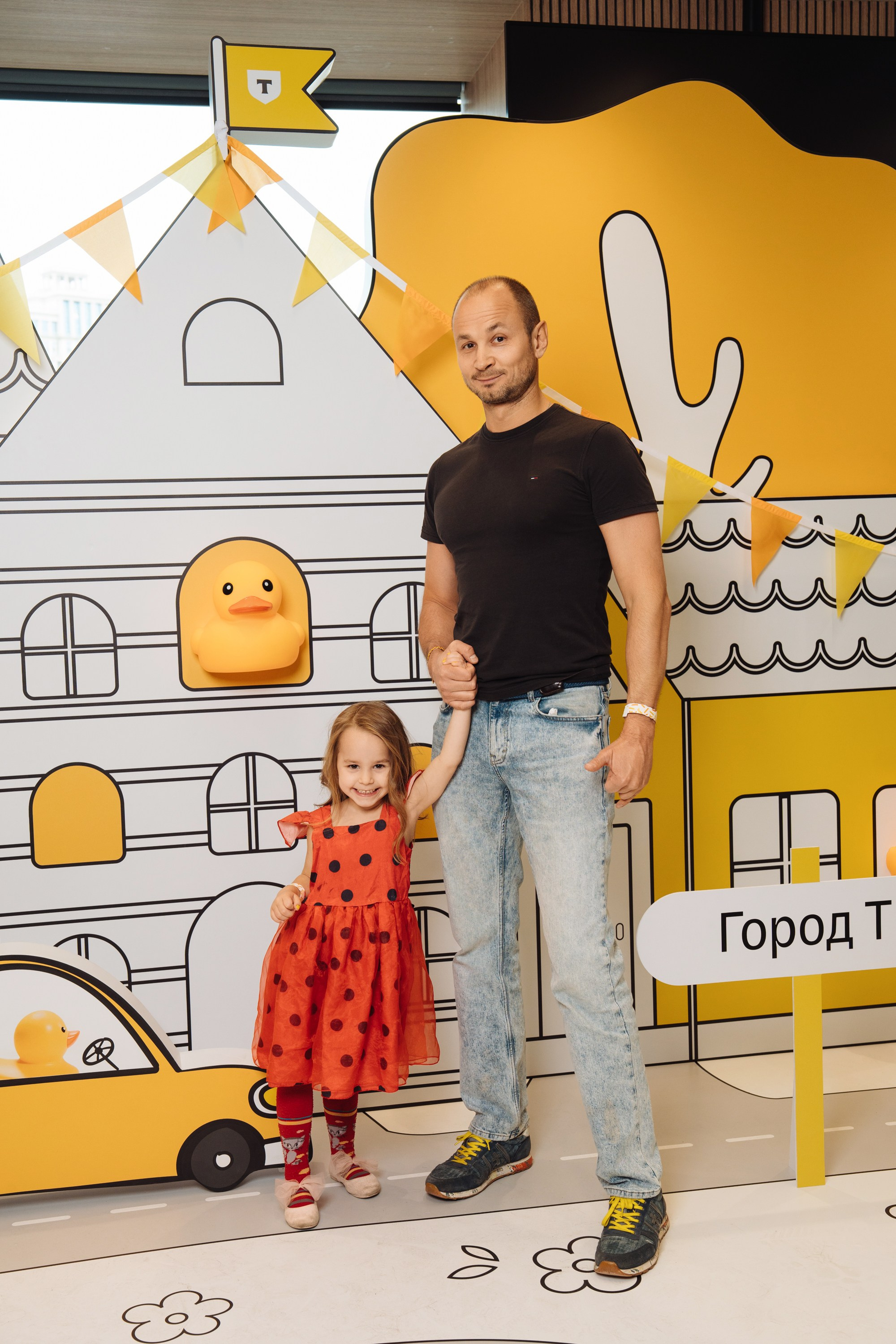 Kids Day 2026. Рекламный фотограф Москва — рекламная и бренд-съёмка | Polyakov