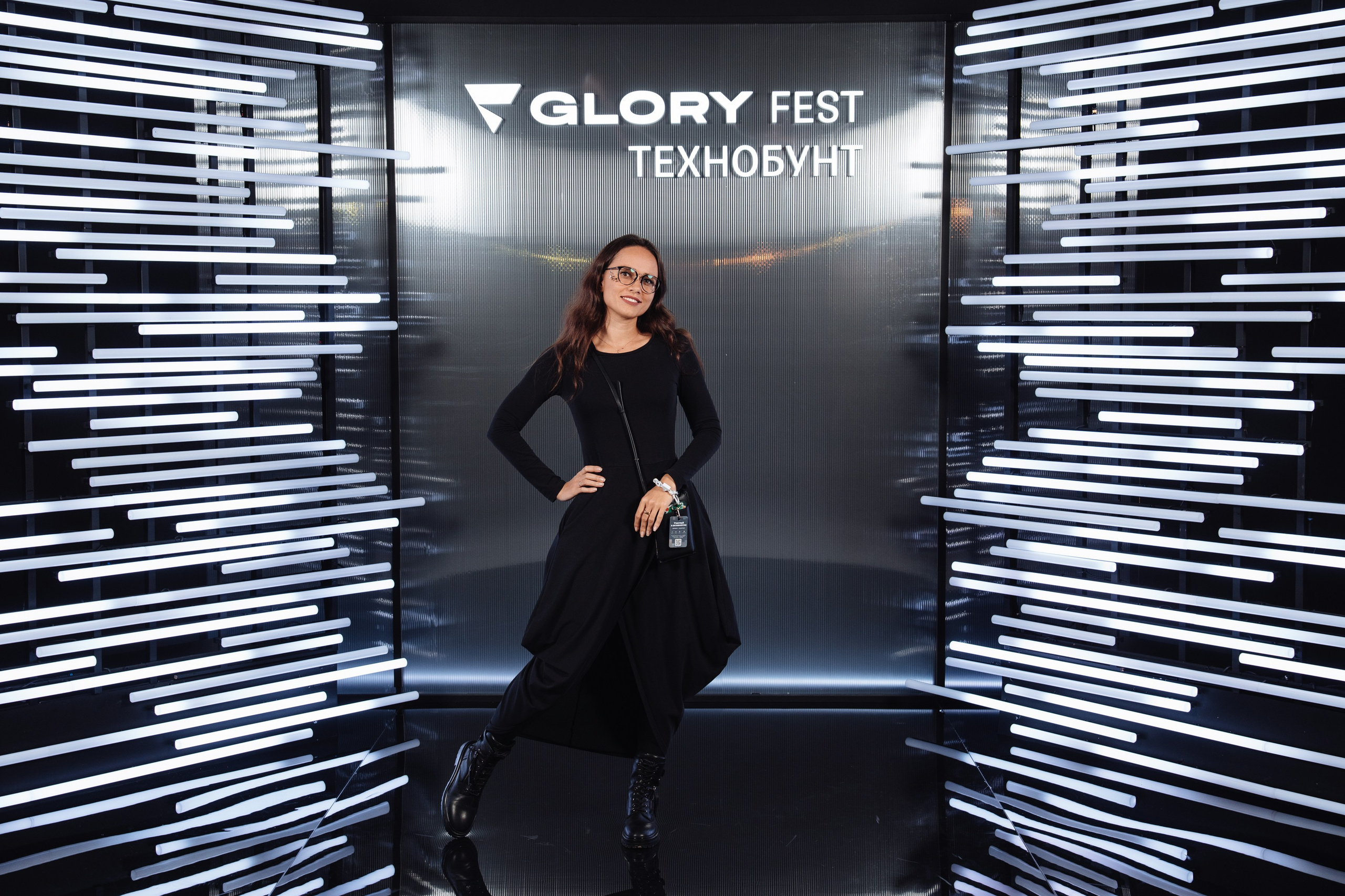Glory 2025. Рекламный фотограф Москва — рекламная и бренд-съёмка | Polyakov