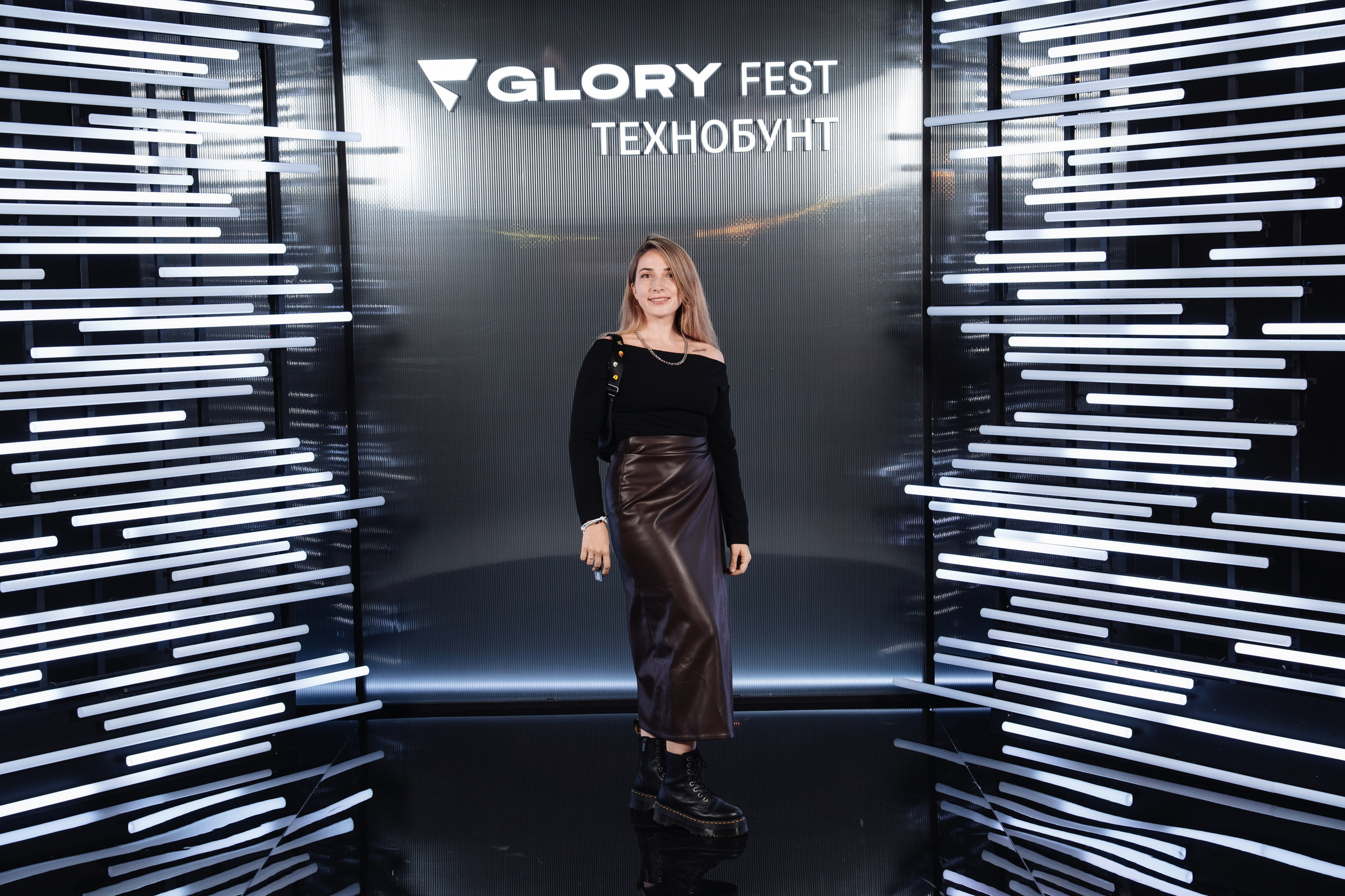 Glory 2025. Рекламный фотограф Москва — рекламная и бренд-съёмка | Polyakov