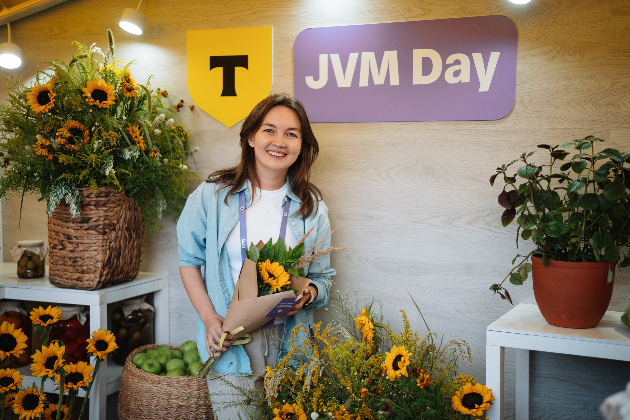 JVM Day 2025. Рекламный фотограф Москва — рекламная и бренд-съёмка | Polyakov