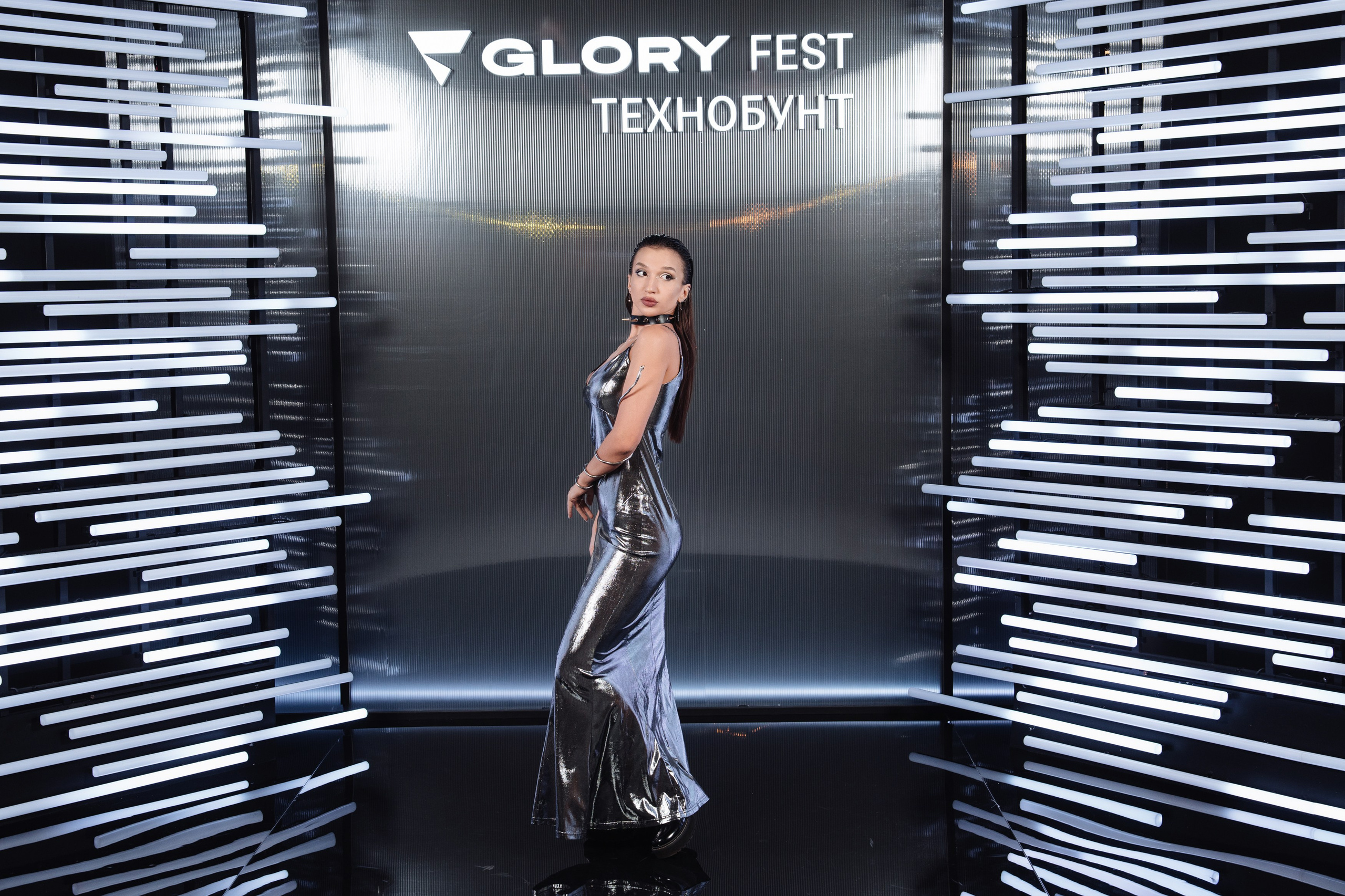 Glory 2025. Рекламный фотограф Москва — рекламная и бренд-съёмка | Polyakov