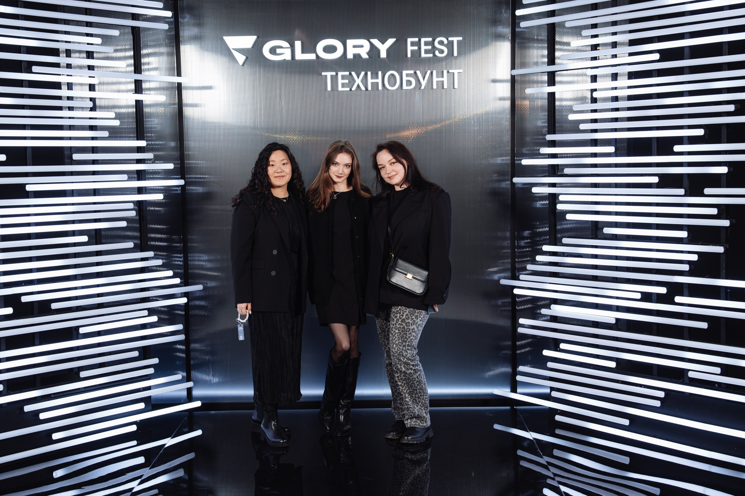Glory 2025. Рекламный фотограф Москва — рекламная и бренд-съёмка | Polyakov
