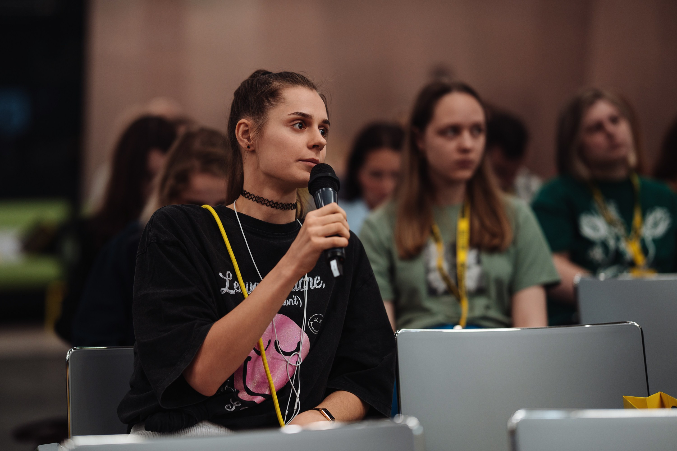 Sales day 2025. Рекламный фотограф Москва — рекламная и бренд-съёмка | Polyakov