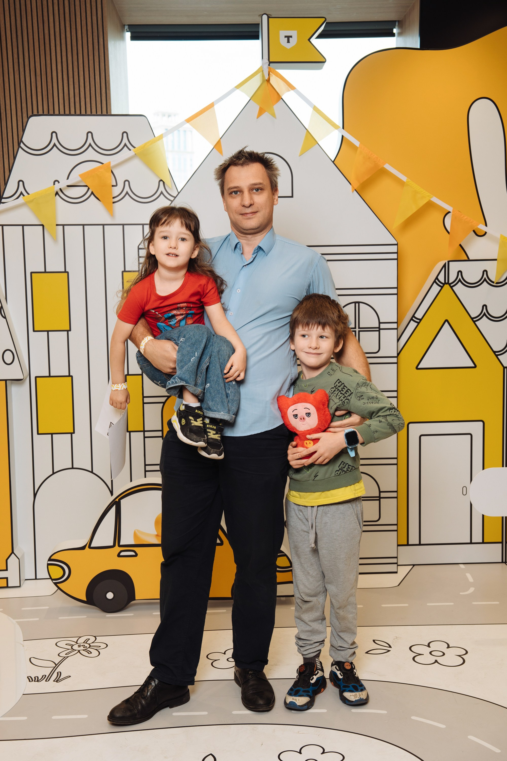 Kids Day 2026. Рекламный фотограф Москва — рекламная и бренд-съёмка | Polyakov