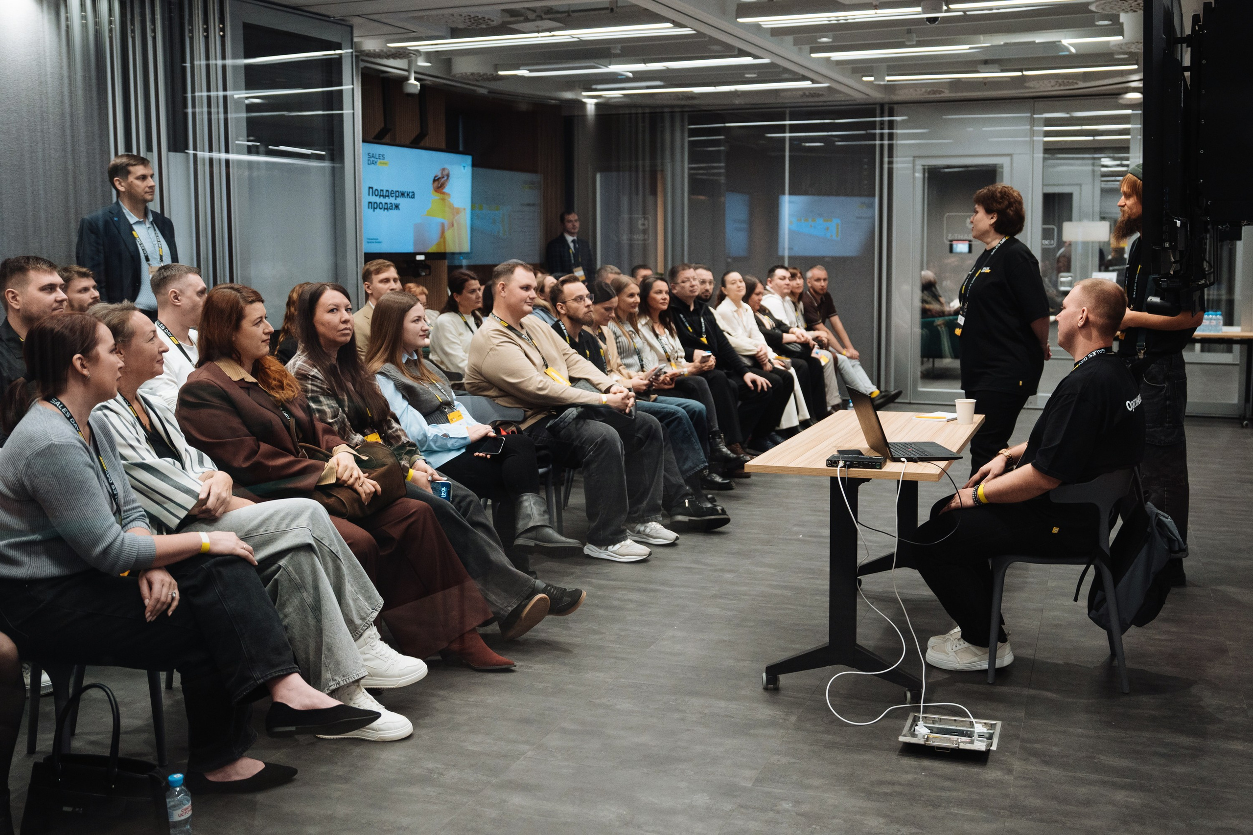 Sales day grand final. Рекламный фотограф Москва — рекламная и бренд-съёмка | Polyakov