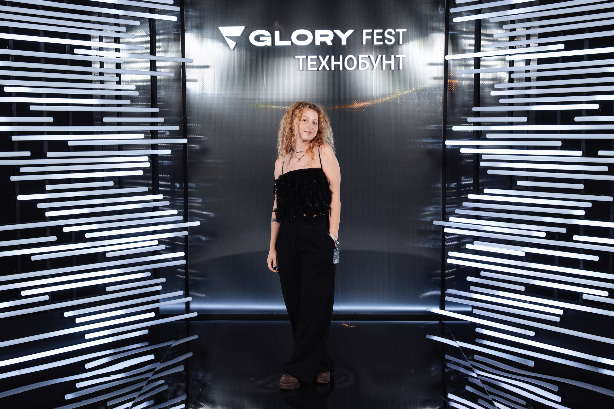 Glory 2025. Рекламный фотограф Москва — рекламная и бренд-съёмка | Polyakov