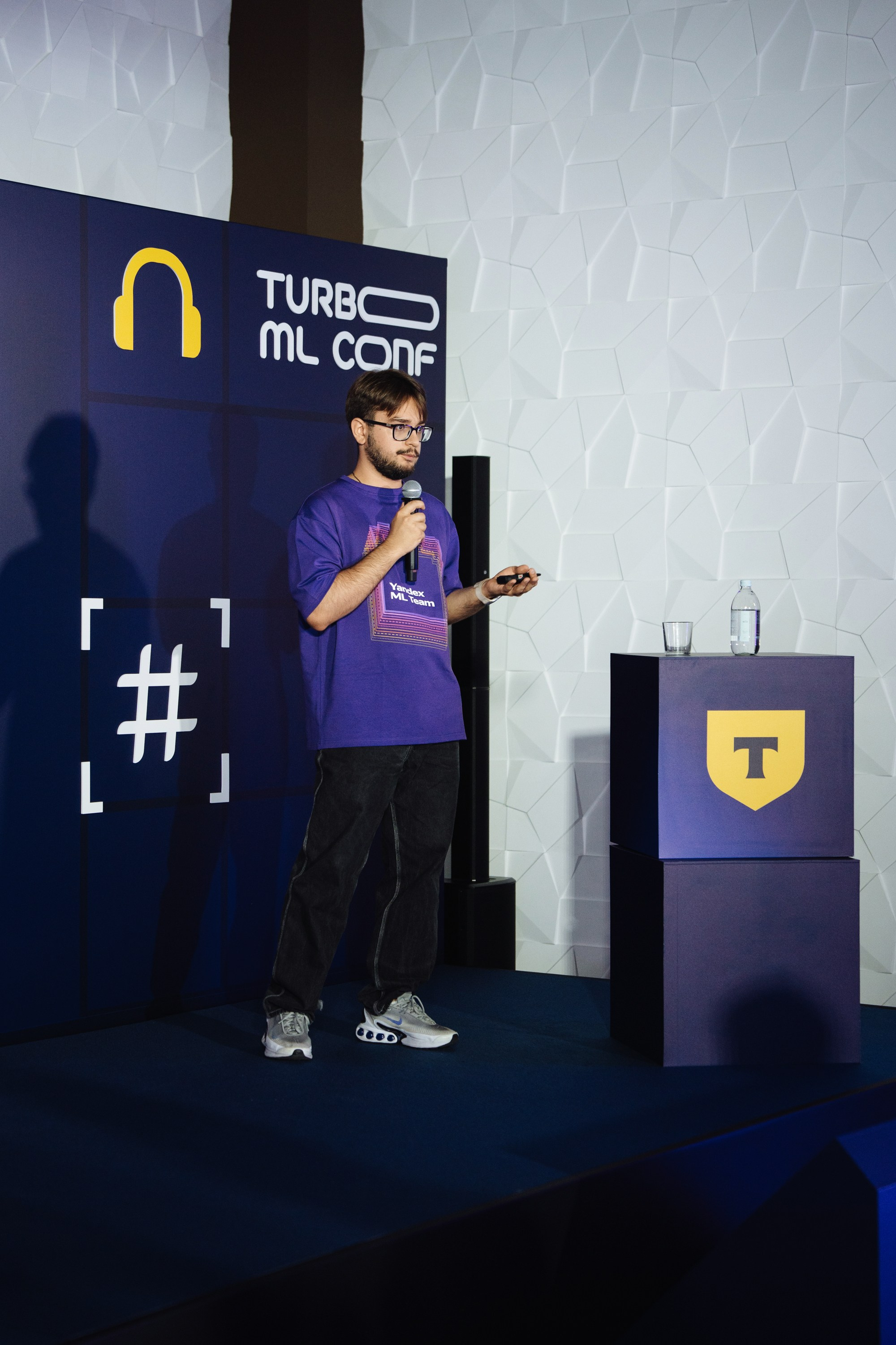 Turbo ML conf 2025. Рекламный фотограф Москва — рекламная и бренд-съёмка | Polyakov