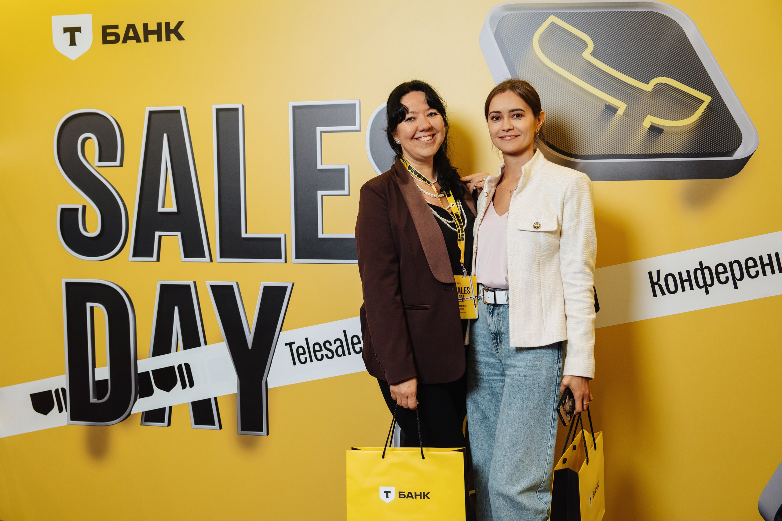 Sales day 2025. Рекламный фотограф Москва — рекламная и бренд-съёмка | Polyakov