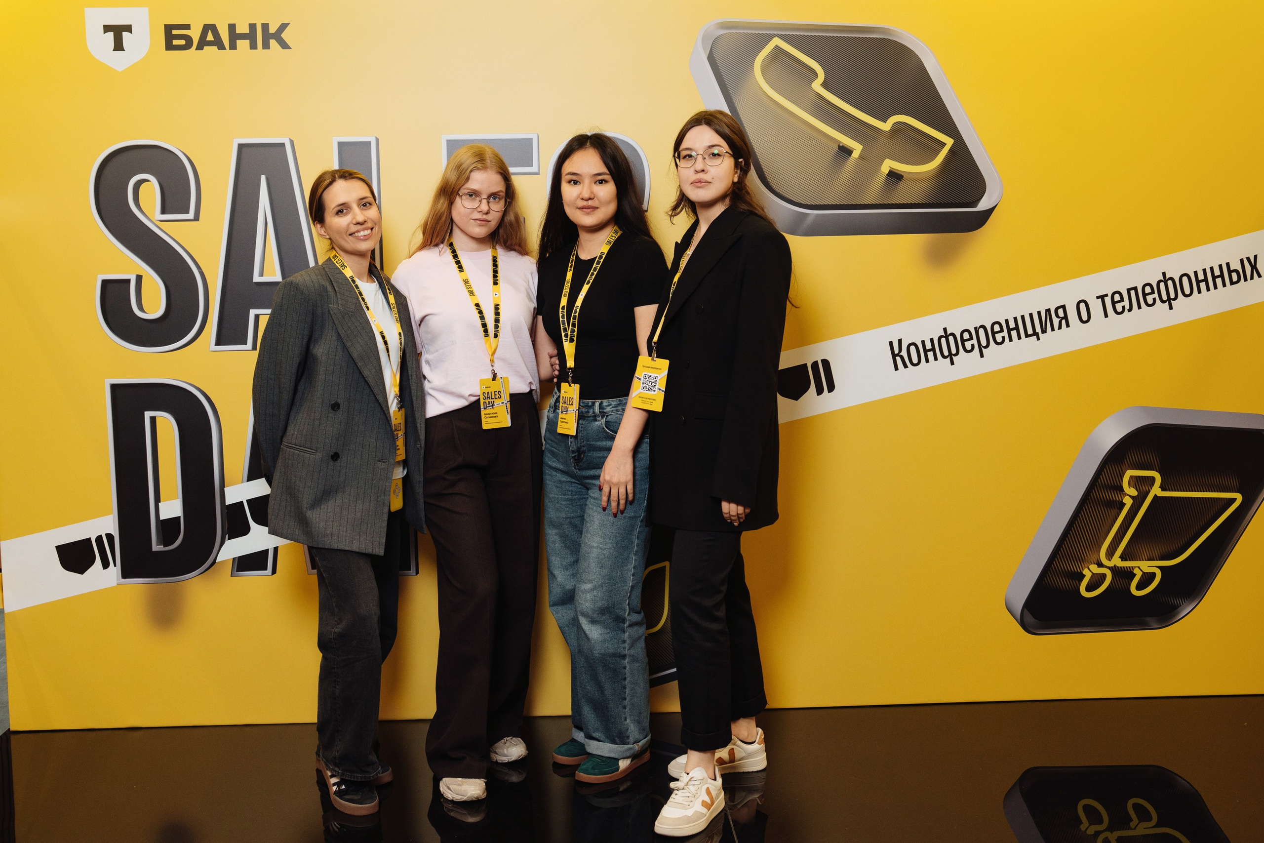 Sales day 2025. Рекламный фотограф Москва — рекламная и бренд-съёмка | Polyakov