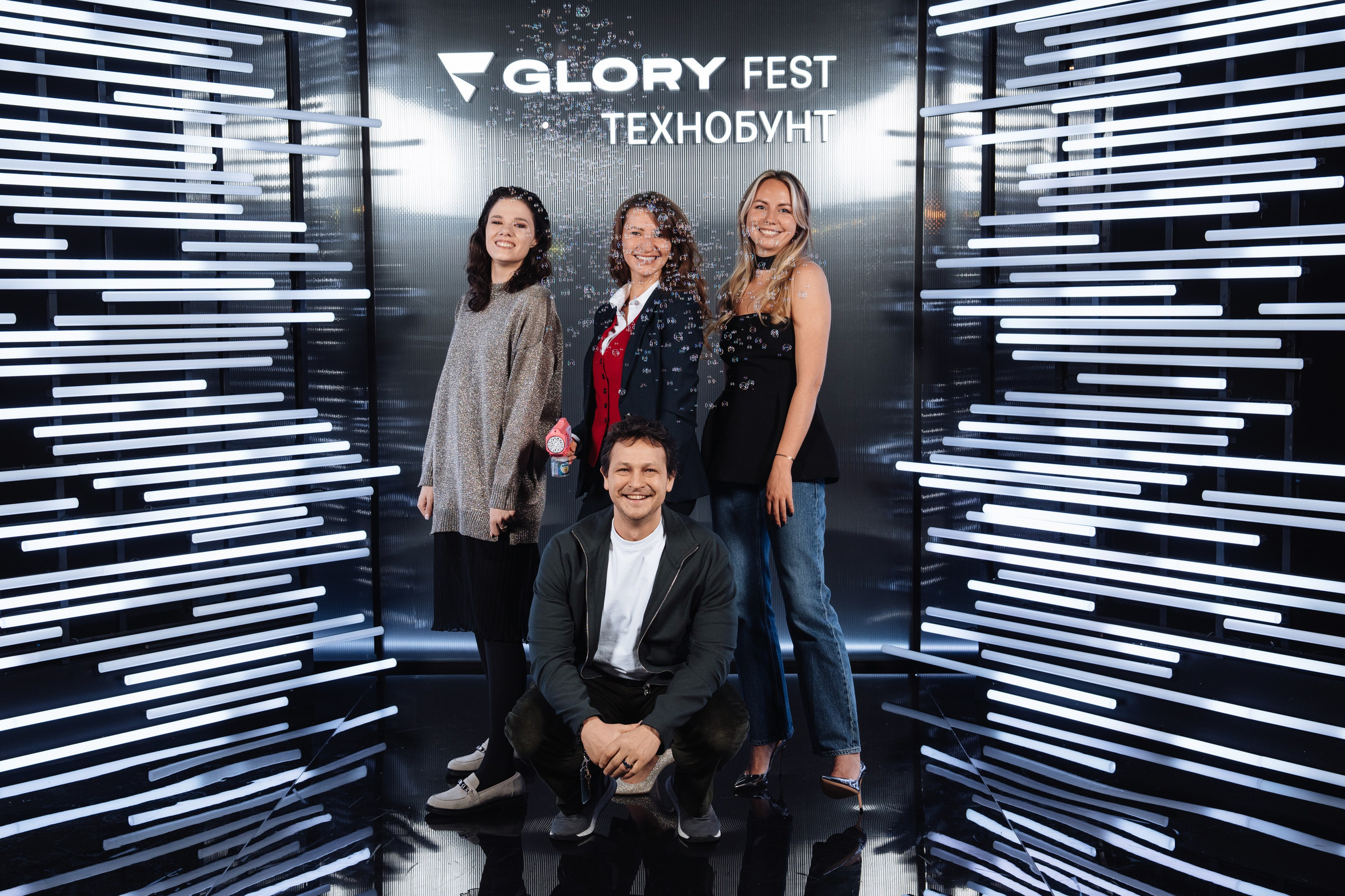 Glory 2025. Рекламный фотограф Москва — рекламная и бренд-съёмка | Polyakov