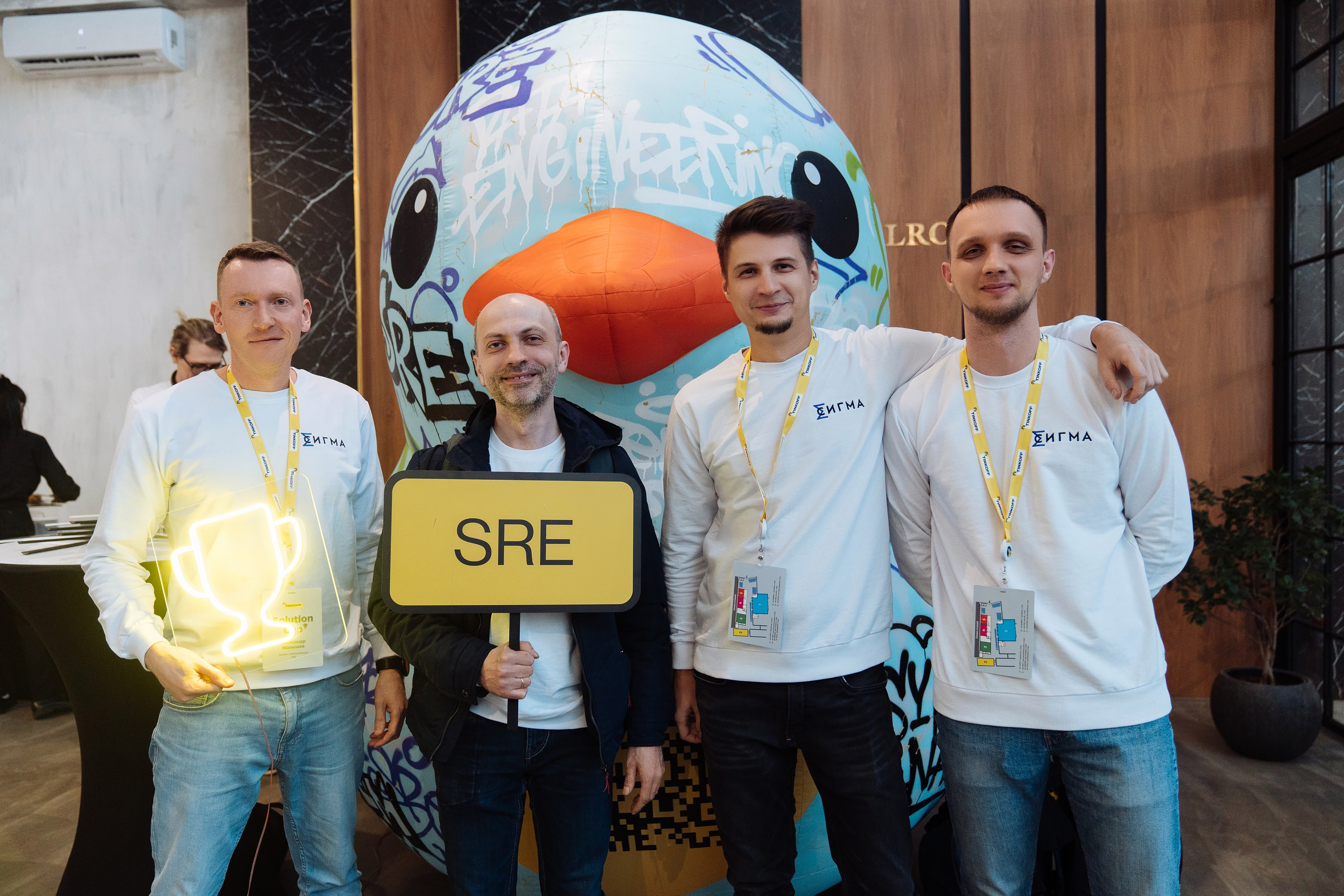 Tinkoff Solution Club. Рекламный фотограф Москва — рекламная и бренд-съёмка | Polyakov