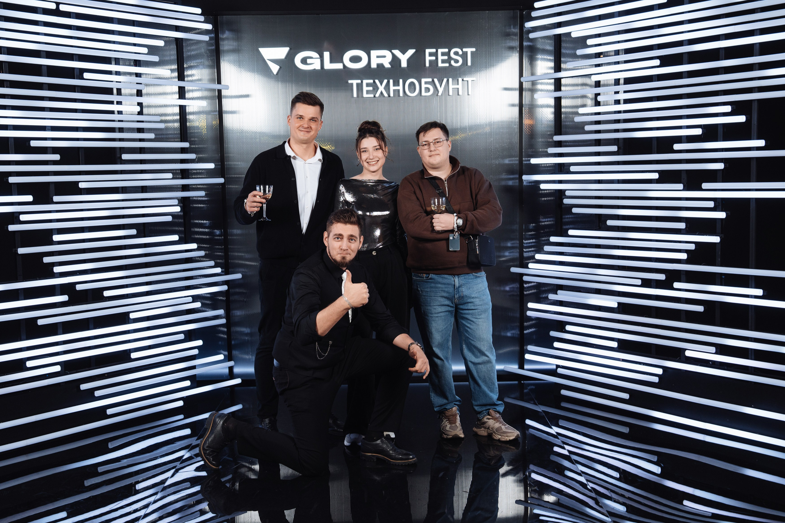 Glory 2025. Рекламный фотограф Москва — рекламная и бренд-съёмка | Polyakov