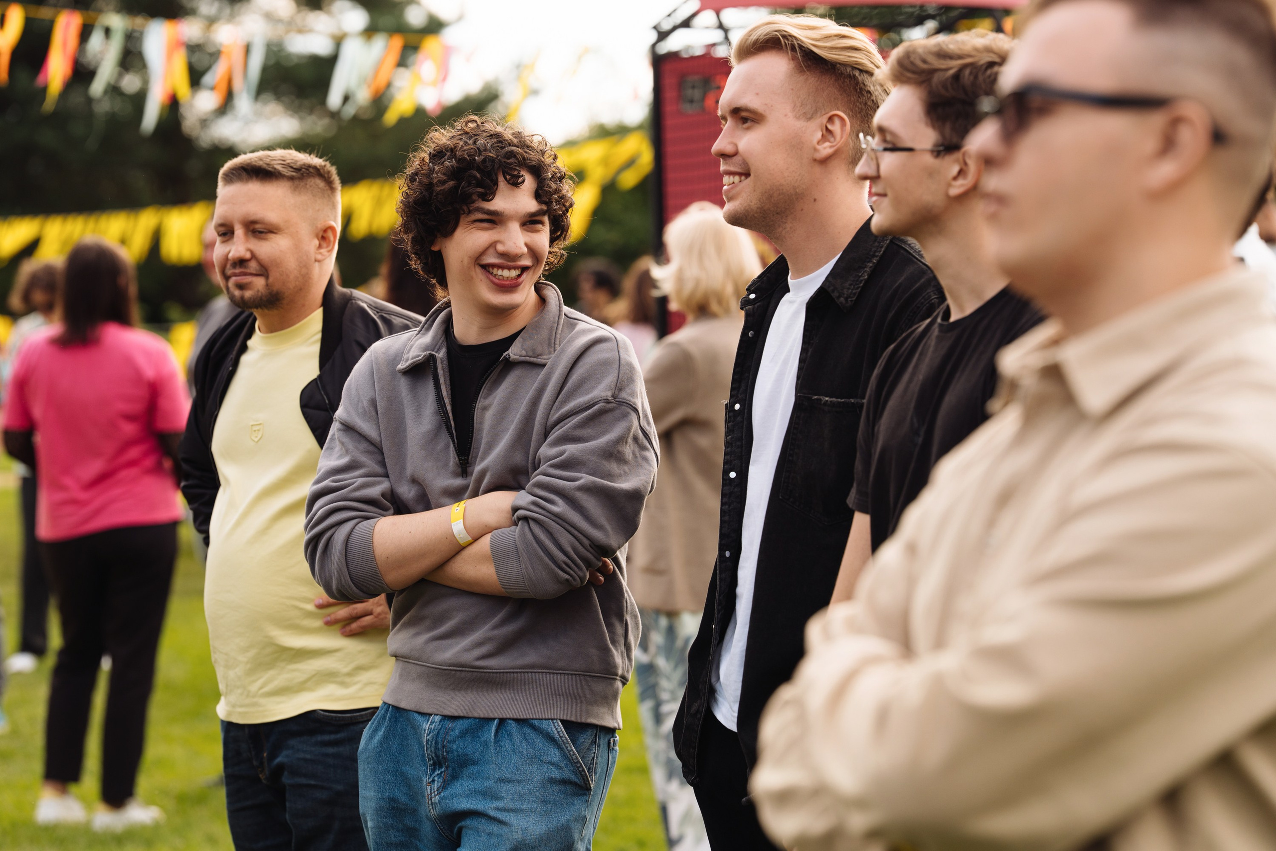 Summer corporate. Рекламный фотограф Москва — рекламная и бренд-съёмка | Polyakov