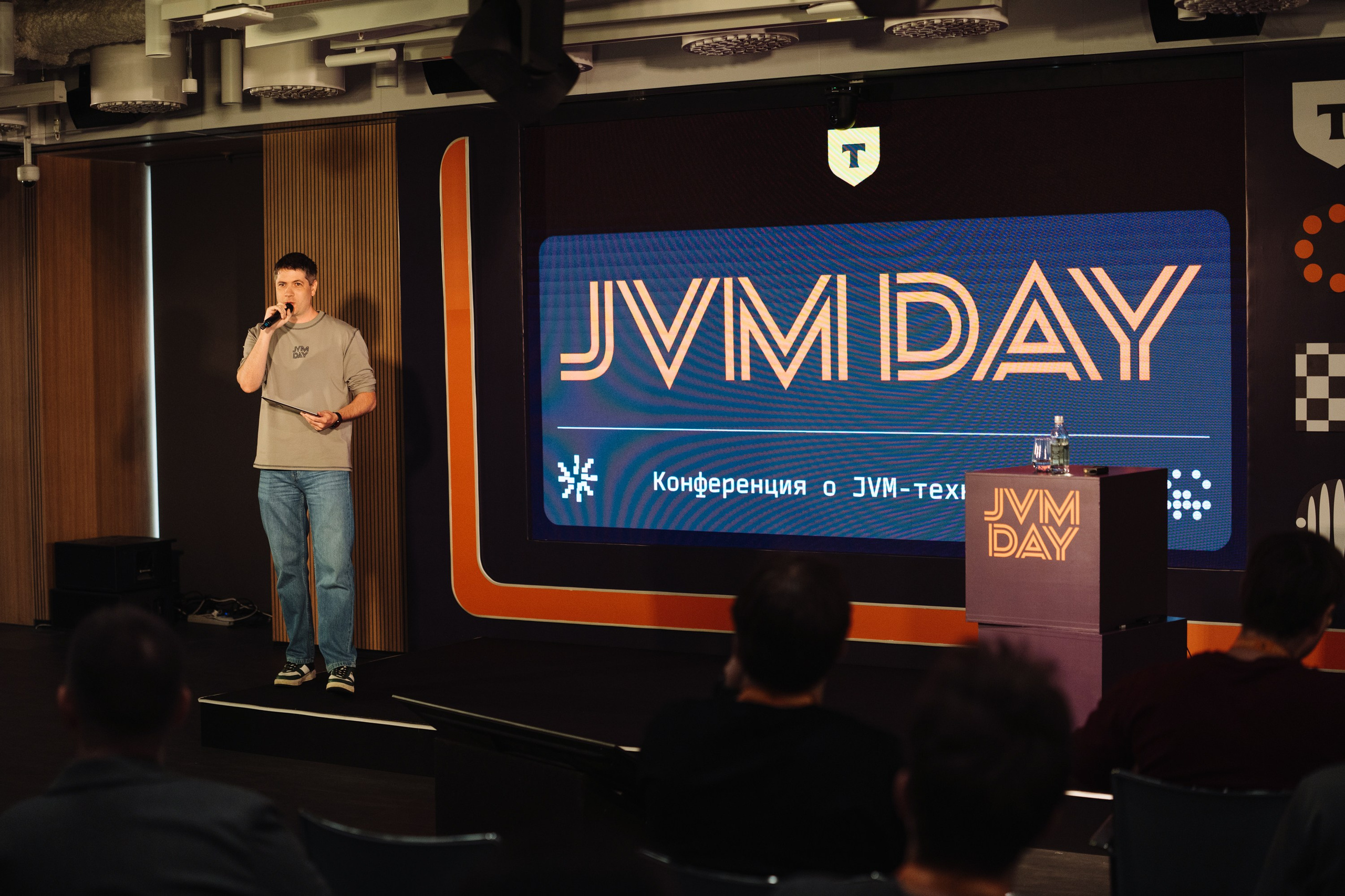 JVM DAY 2026. Рекламный фотограф Москва — рекламная и бренд-съёмка | Polyakov