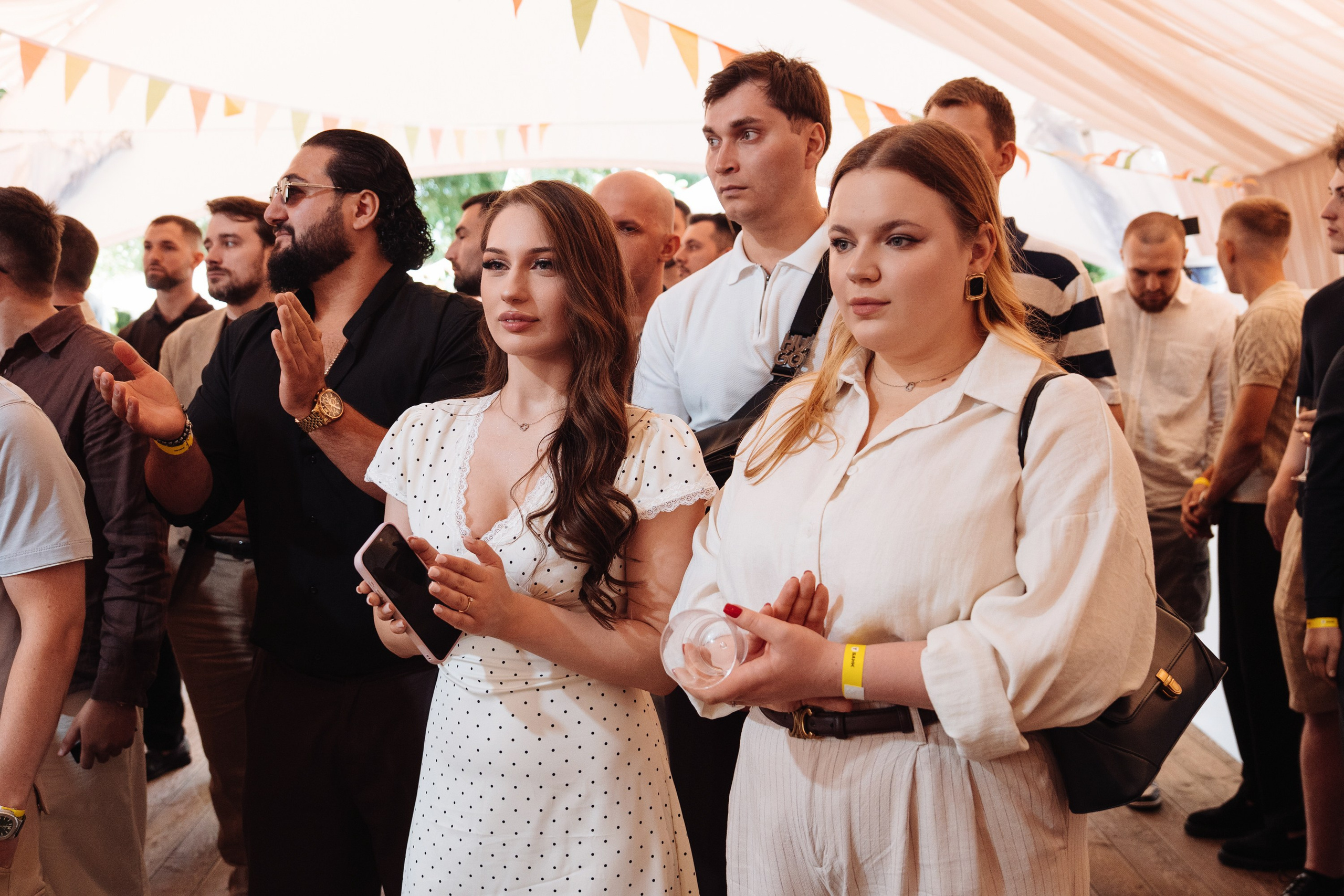 Summer corporate. Рекламный фотограф Москва — рекламная и бренд-съёмка | Polyakov