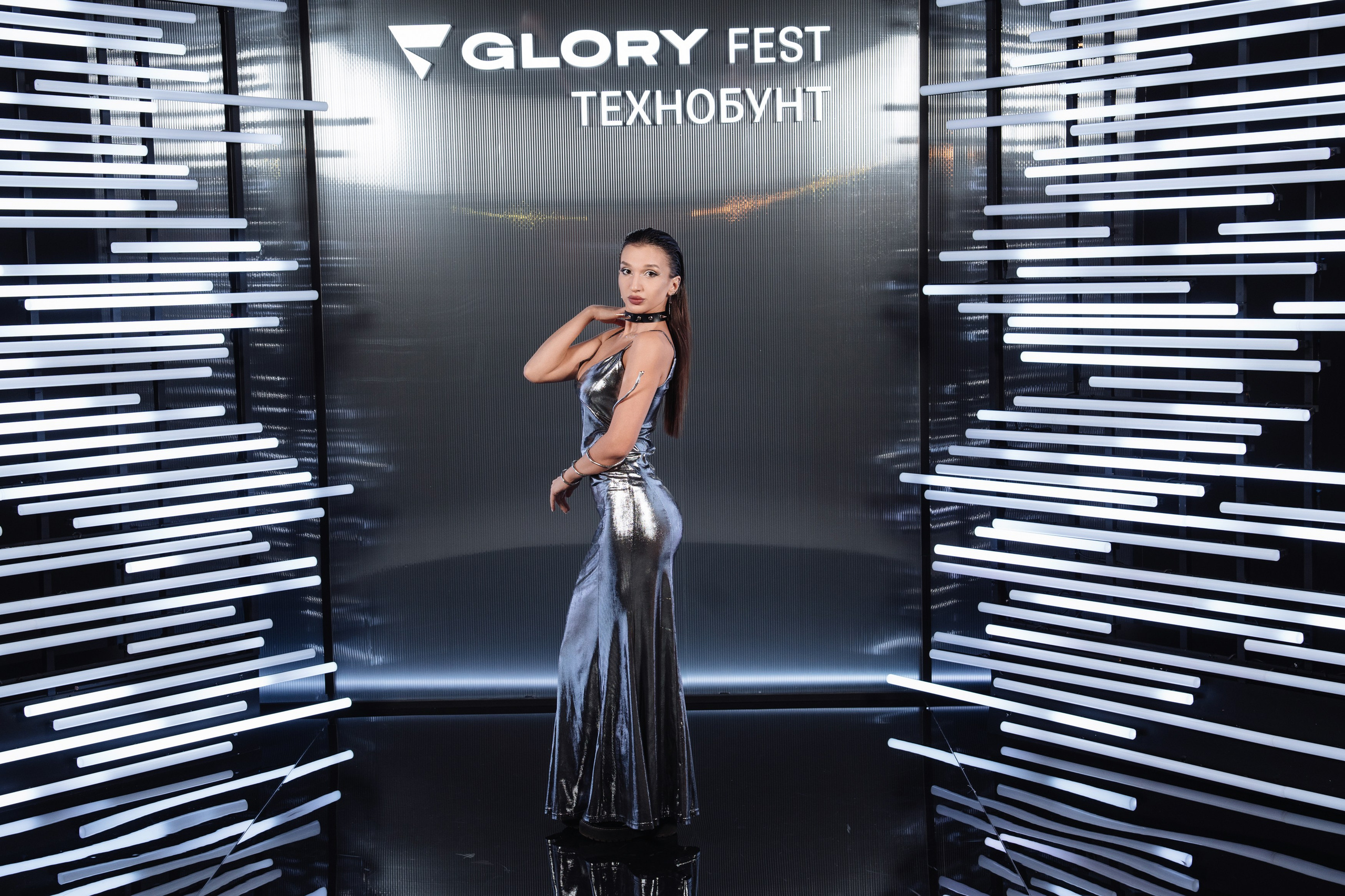 Glory 2025. Рекламный фотограф Москва — рекламная и бренд-съёмка | Polyakov