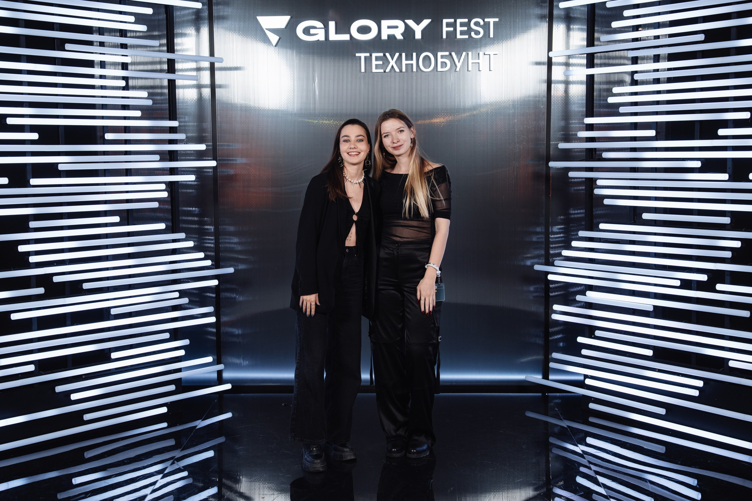 Glory 2025. Рекламный фотограф Москва — рекламная и бренд-съёмка | Polyakov