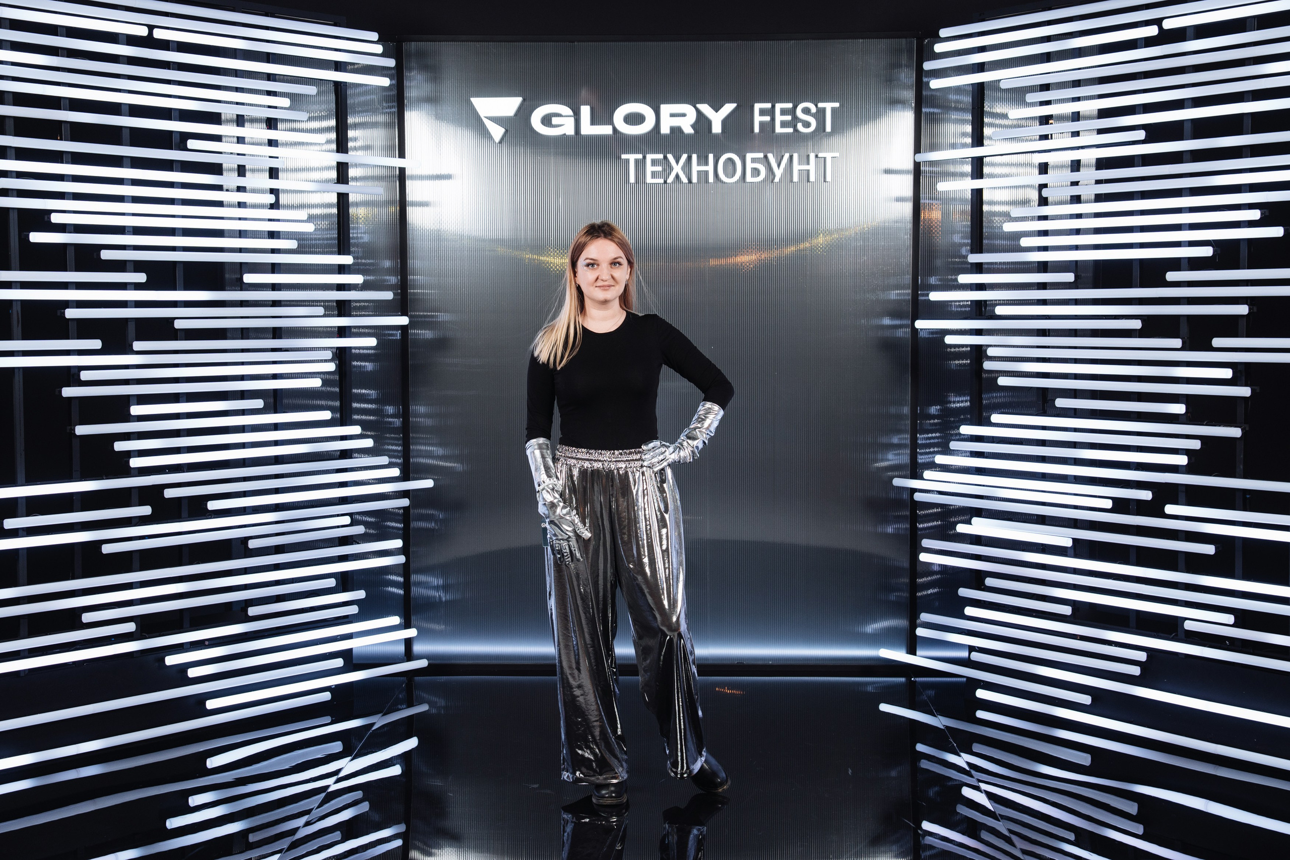 Glory 2025. Рекламный фотограф Москва — рекламная и бренд-съёмка | Polyakov