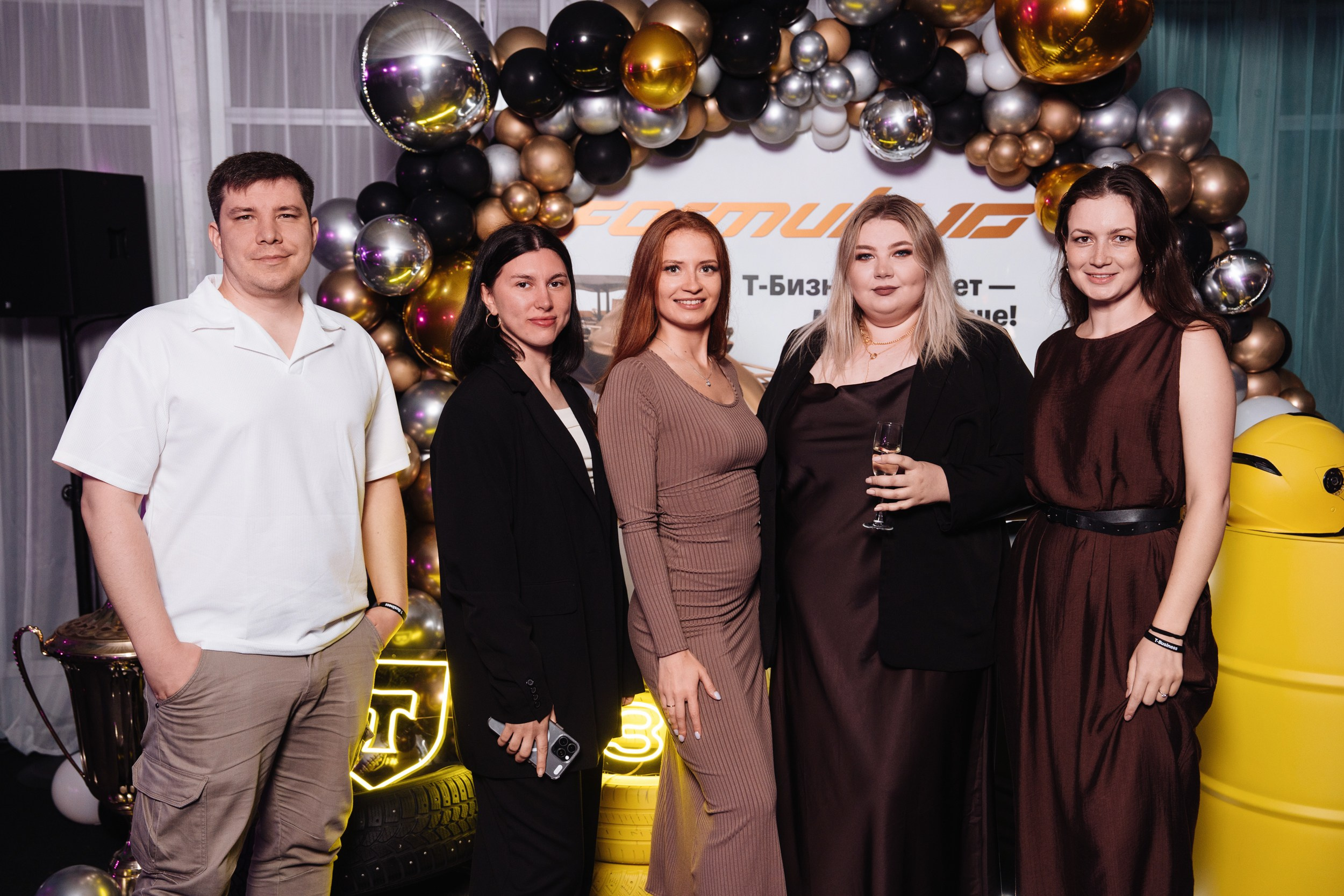 Summer corporate. Рекламный фотограф Москва — рекламная и бренд-съёмка | Polyakov