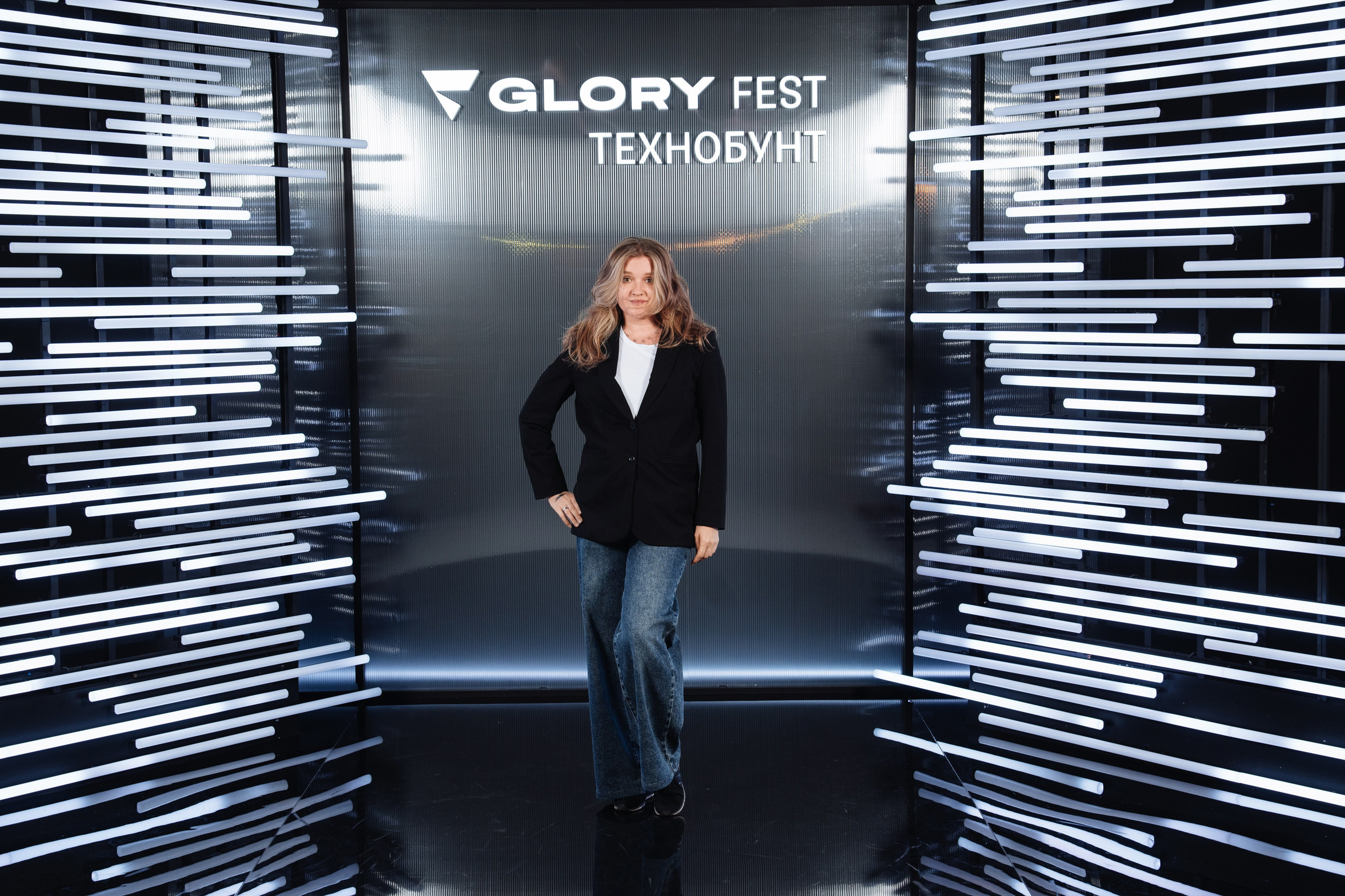Glory 2025. Рекламный фотограф Москва — рекламная и бренд-съёмка | Polyakov