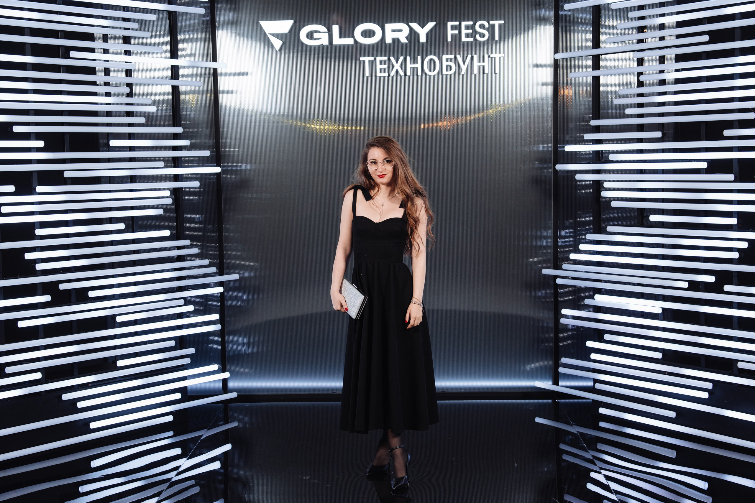 Glory 2025. Рекламный фотограф Москва — рекламная и бренд-съёмка | Polyakov