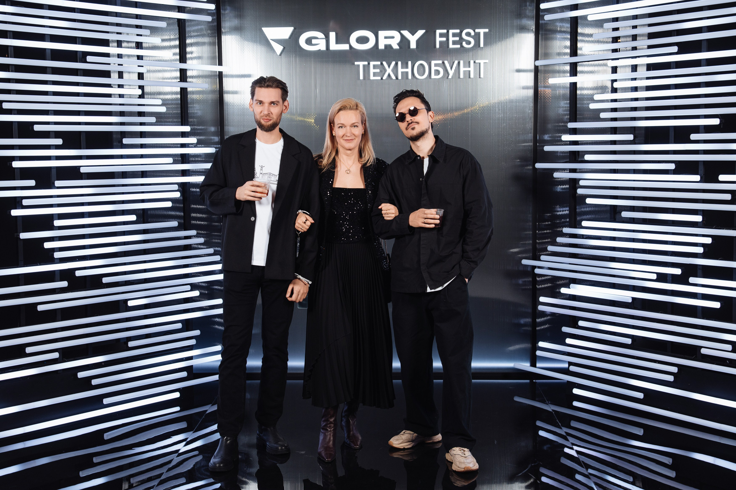 Glory 2025. Рекламный фотограф Москва — рекламная и бренд-съёмка | Polyakov