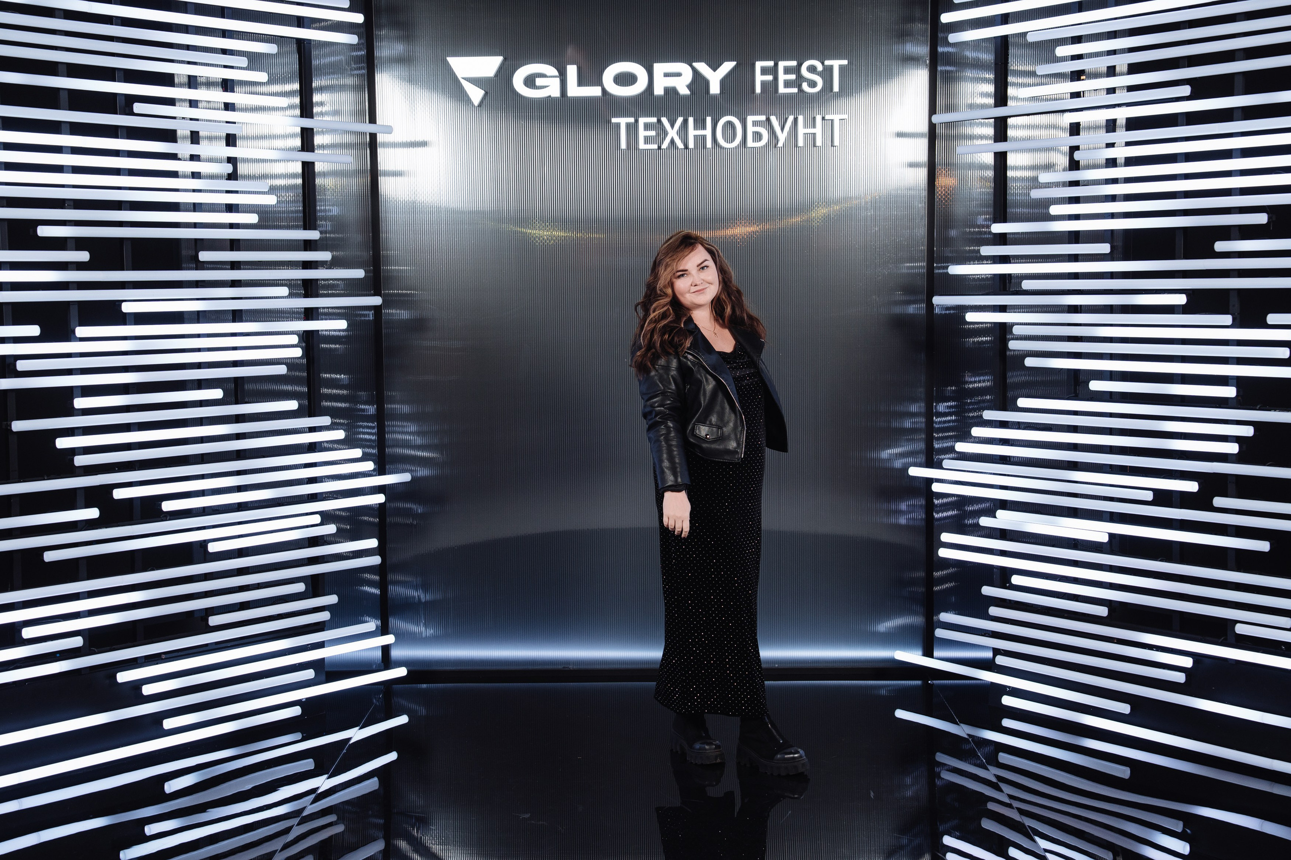 Glory 2025. Рекламный фотограф Москва — рекламная и бренд-съёмка | Polyakov