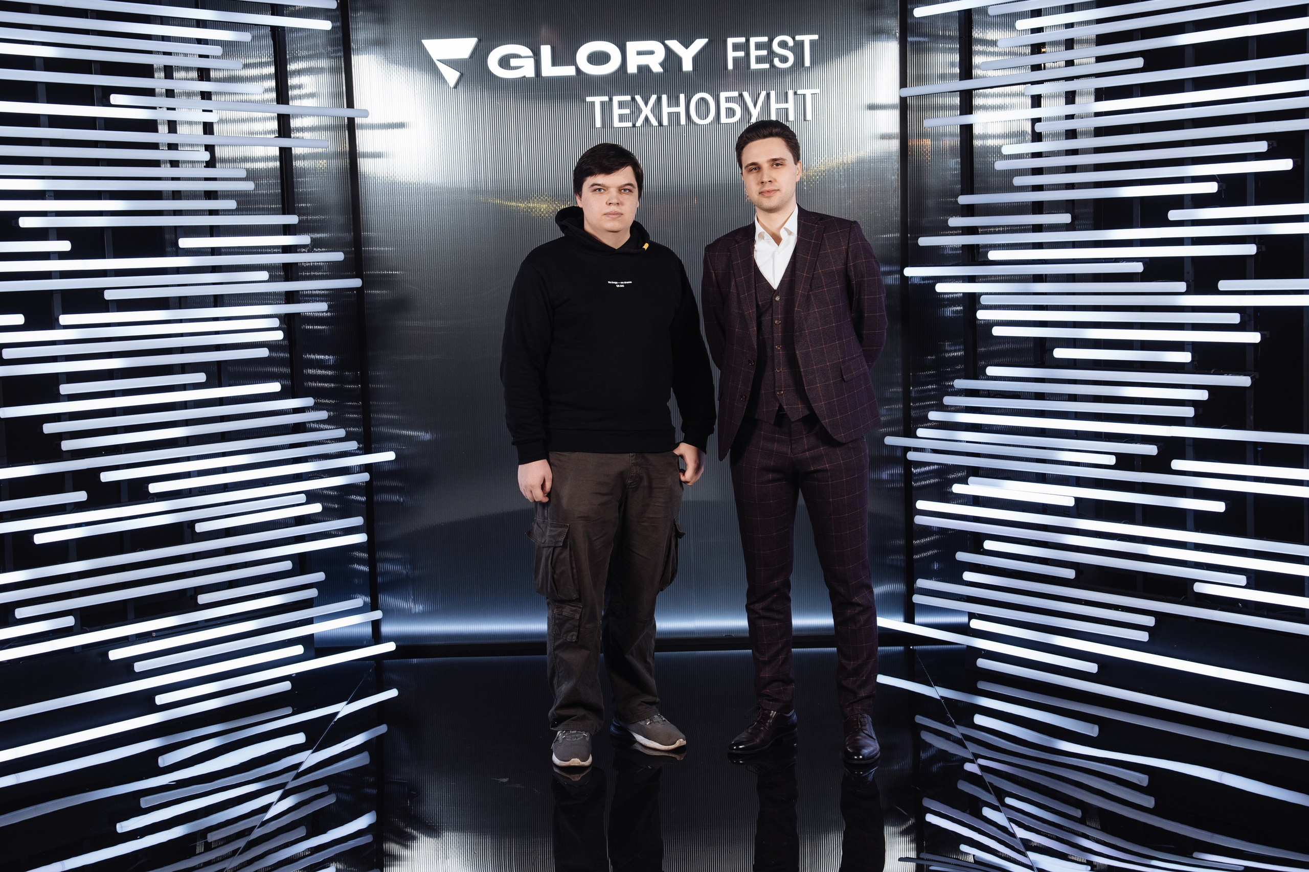 Glory 2025. Рекламный фотограф Москва — рекламная и бренд-съёмка | Polyakov