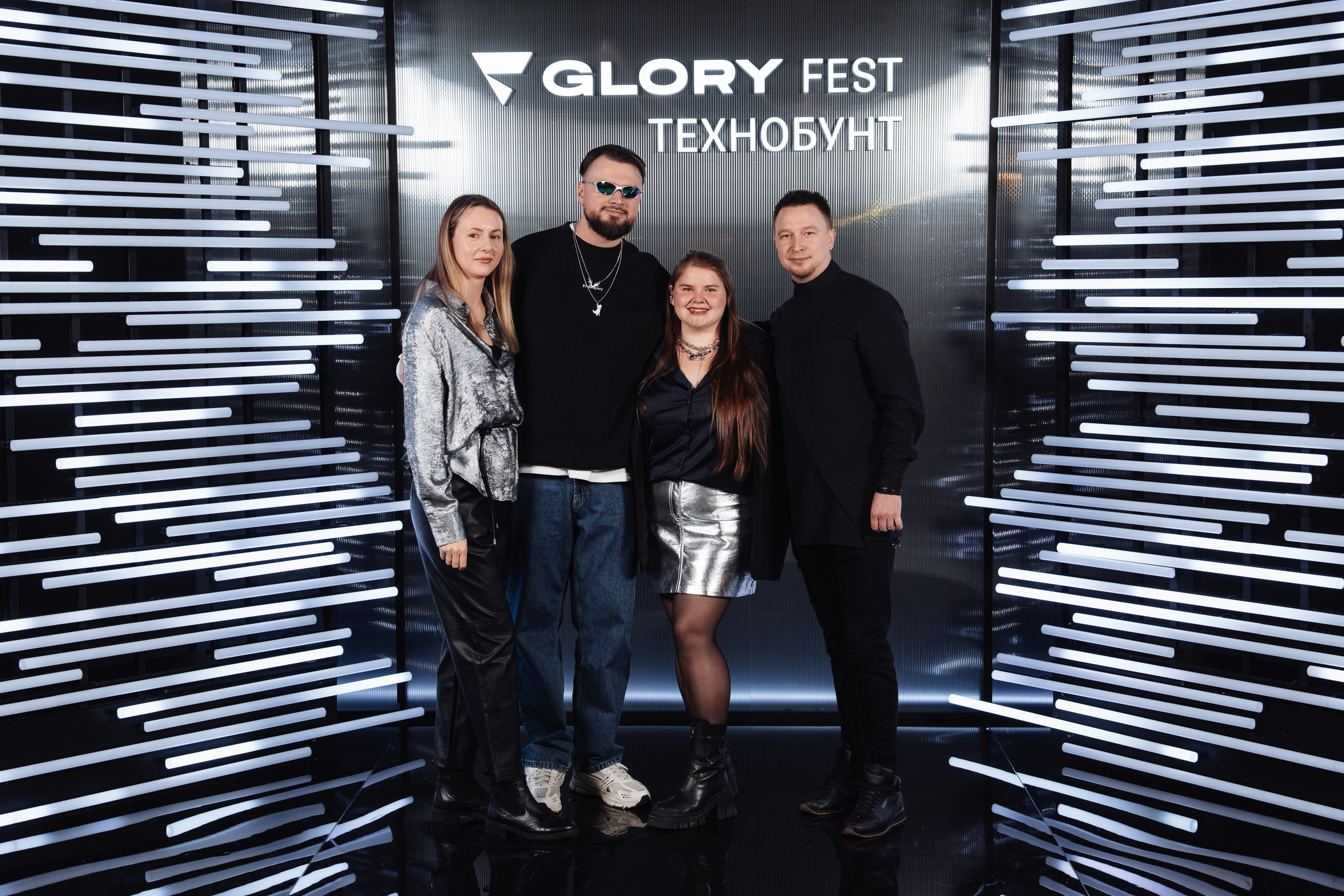 Glory 2025. Рекламный фотограф Москва — рекламная и бренд-съёмка | Polyakov