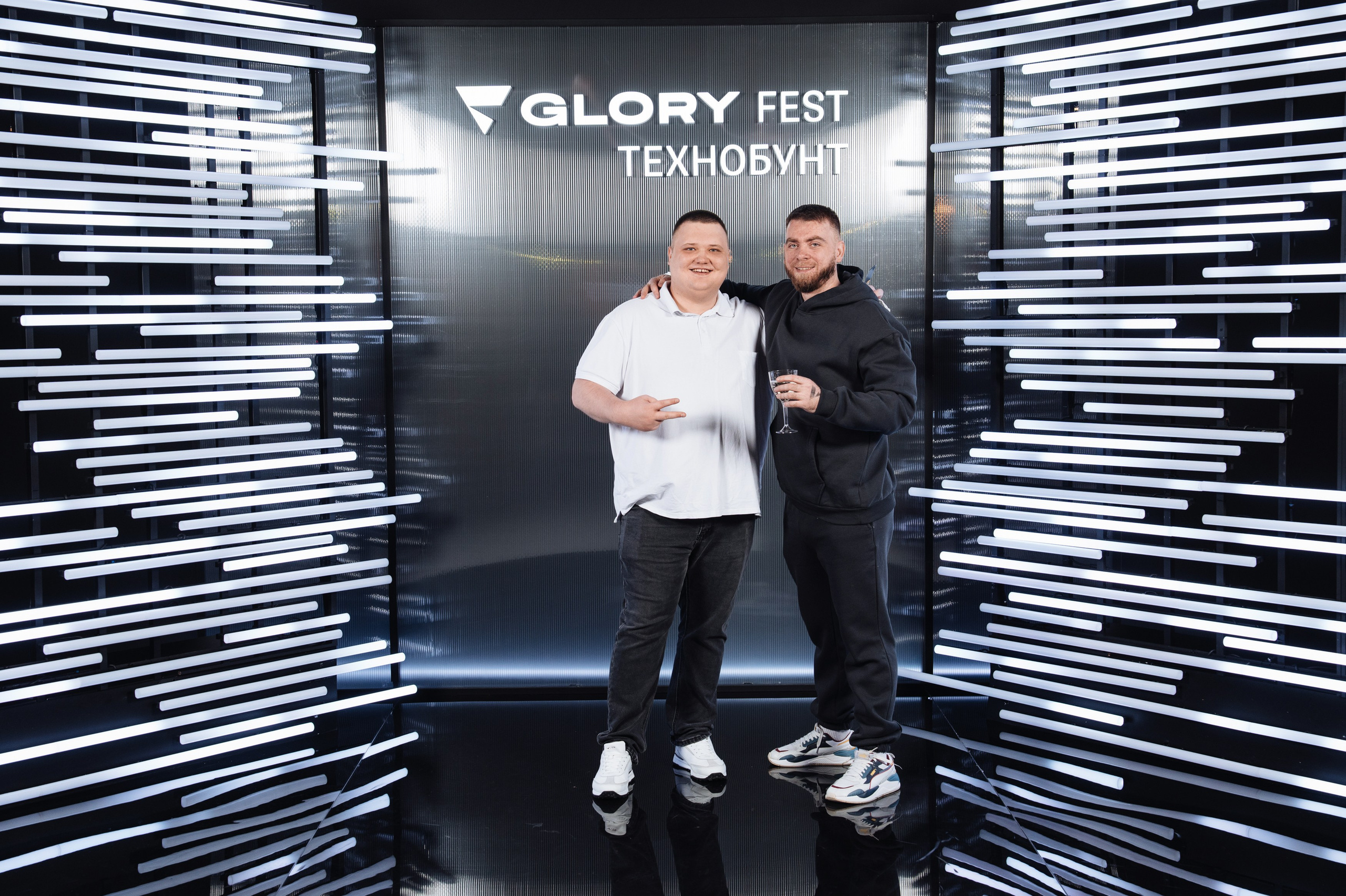 Glory 2025. Рекламный фотограф Москва — рекламная и бренд-съёмка | Polyakov