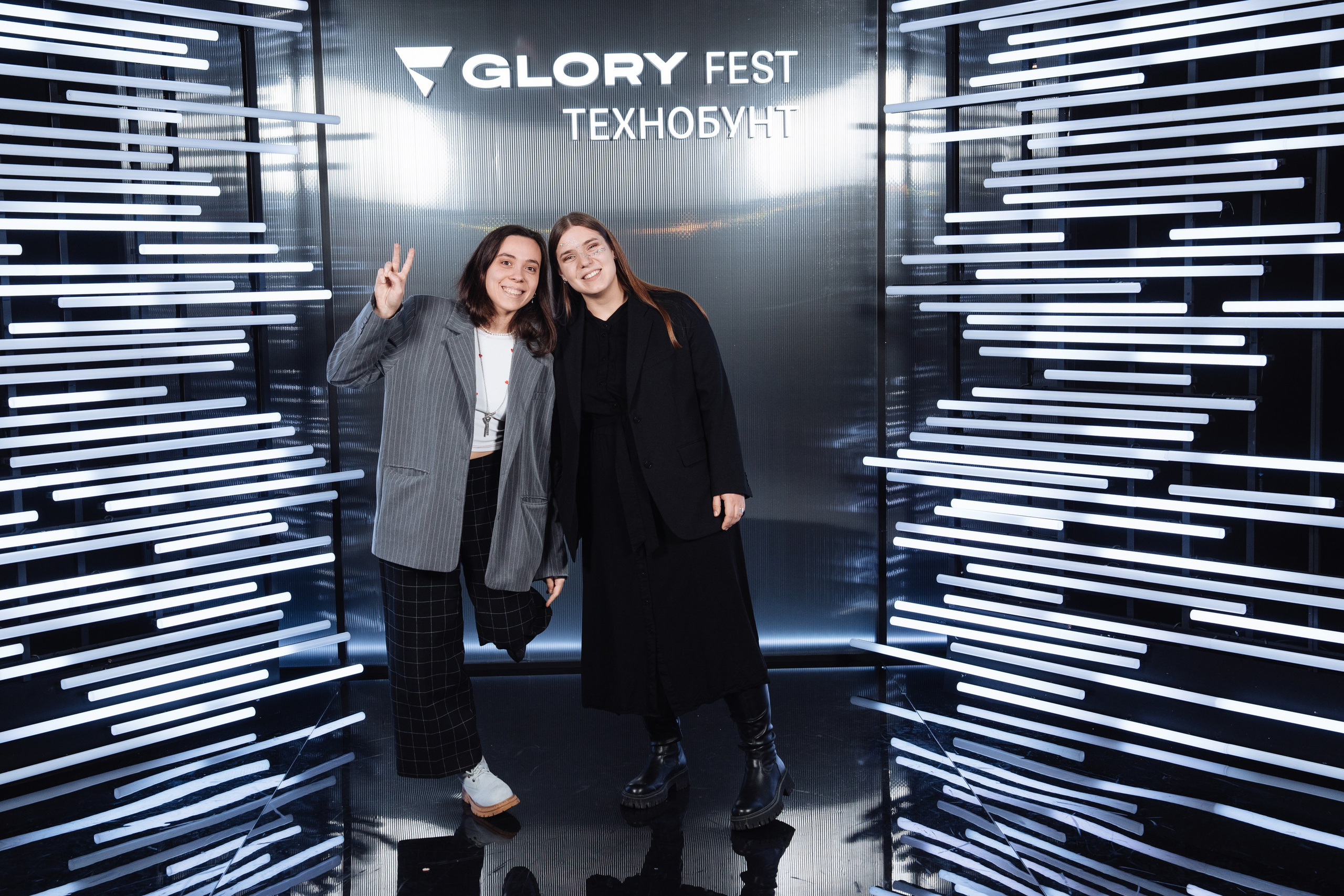 Glory 2025. Рекламный фотограф Москва — рекламная и бренд-съёмка | Polyakov