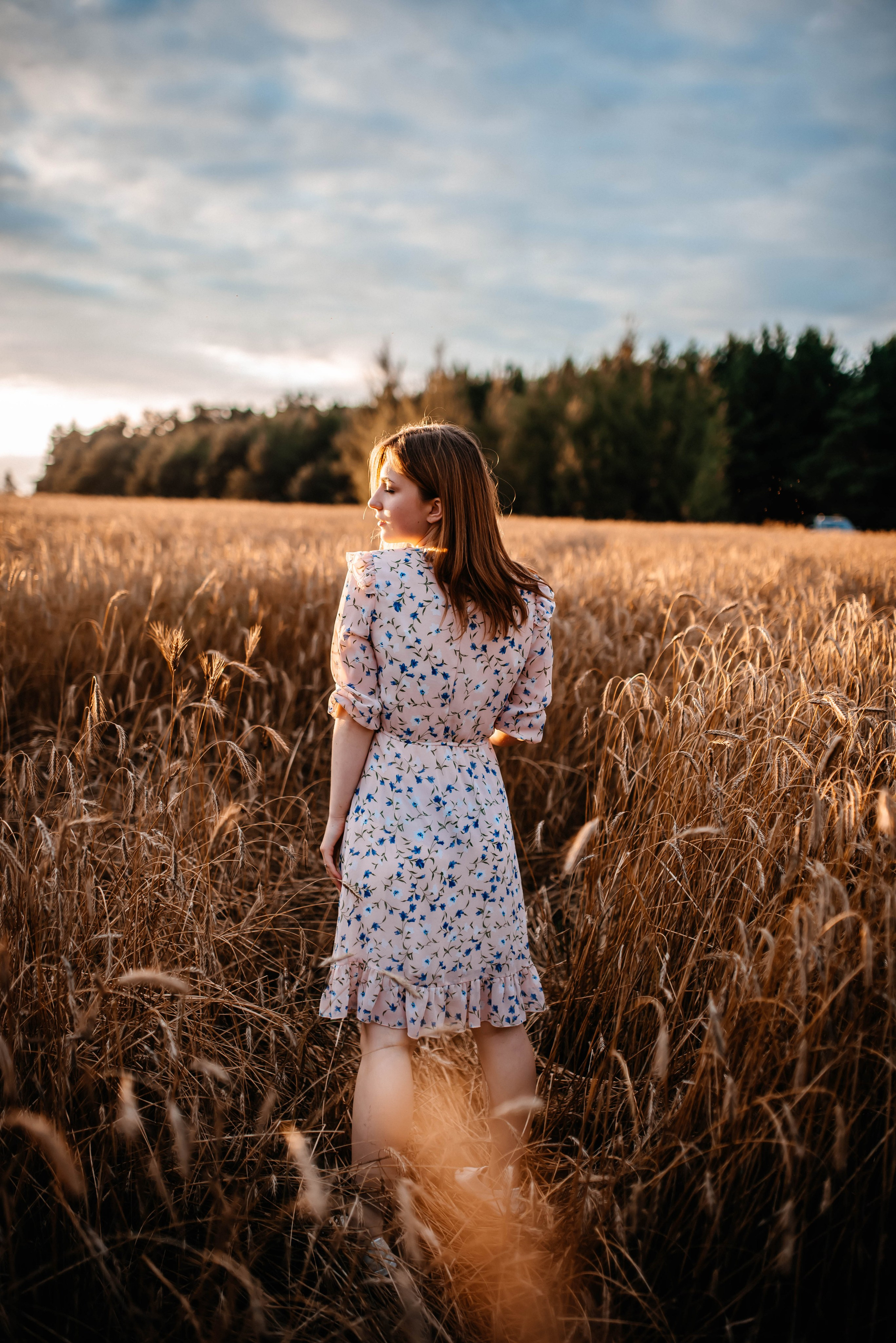 Маша, лето, закат. Главная