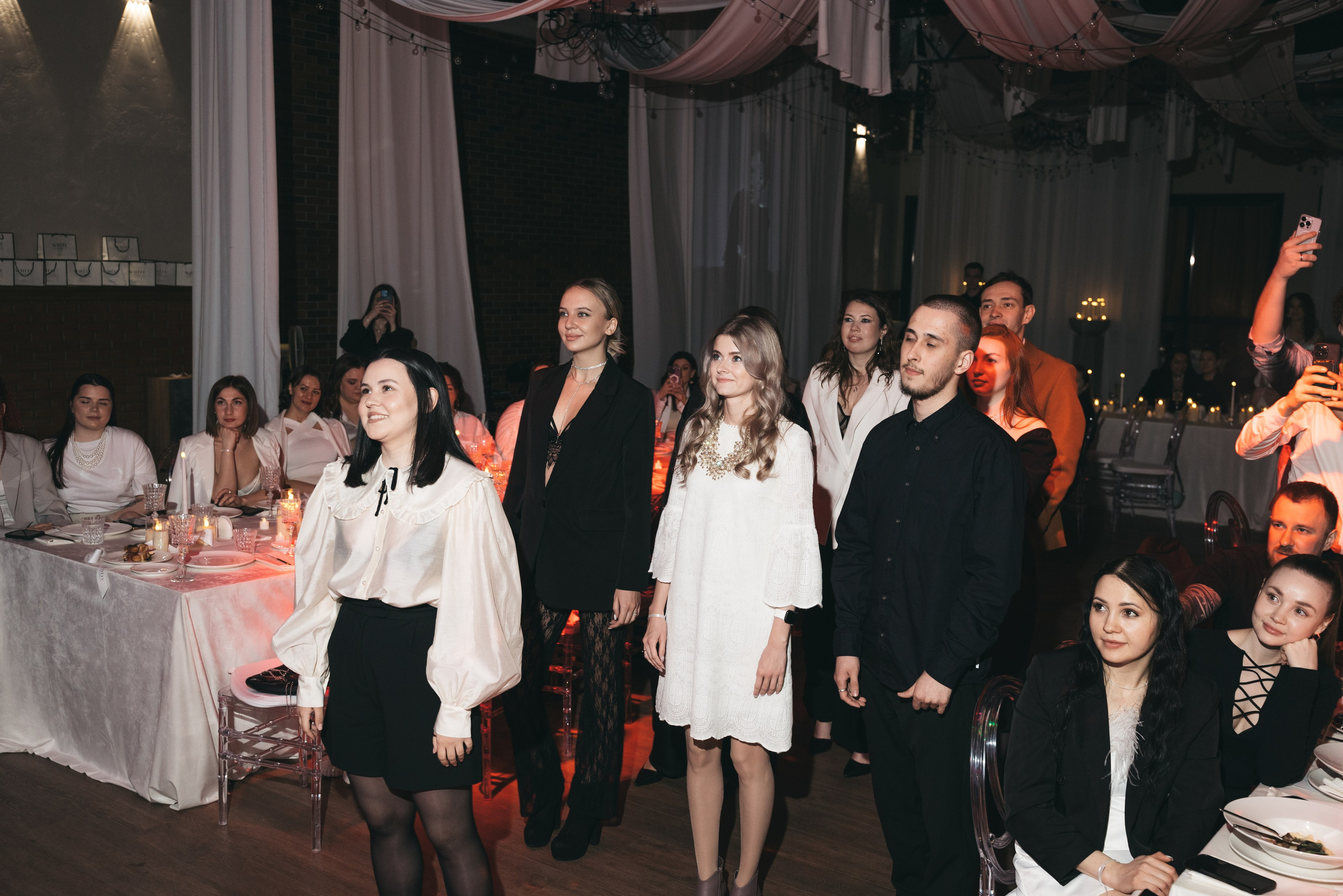 WhiteRoom Pre-wedding. Репортажный и свадебный фотограф в Сургуте