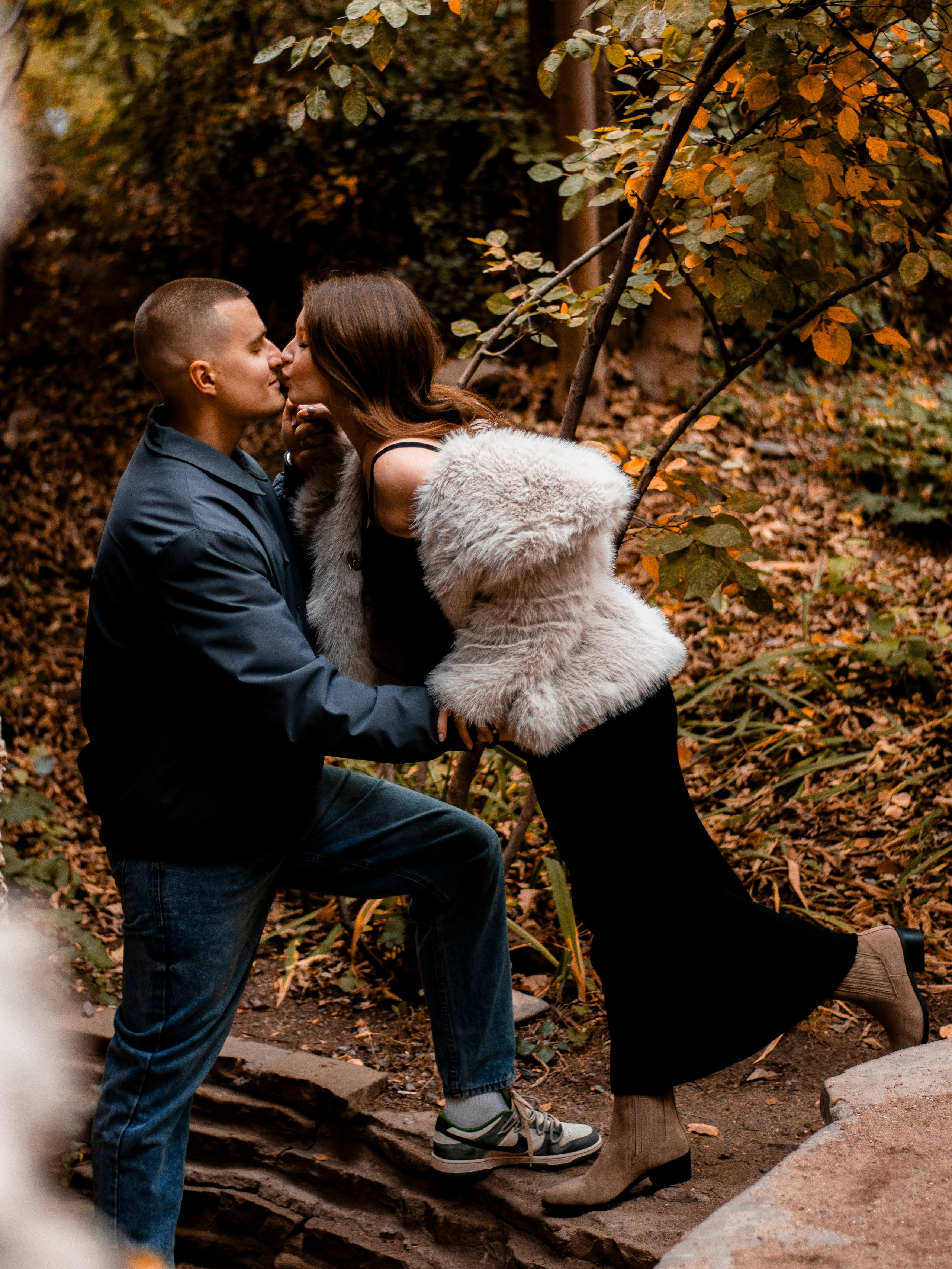 In the Autumn Garden. Портретный фотограф Москва Белогорцев Сергей