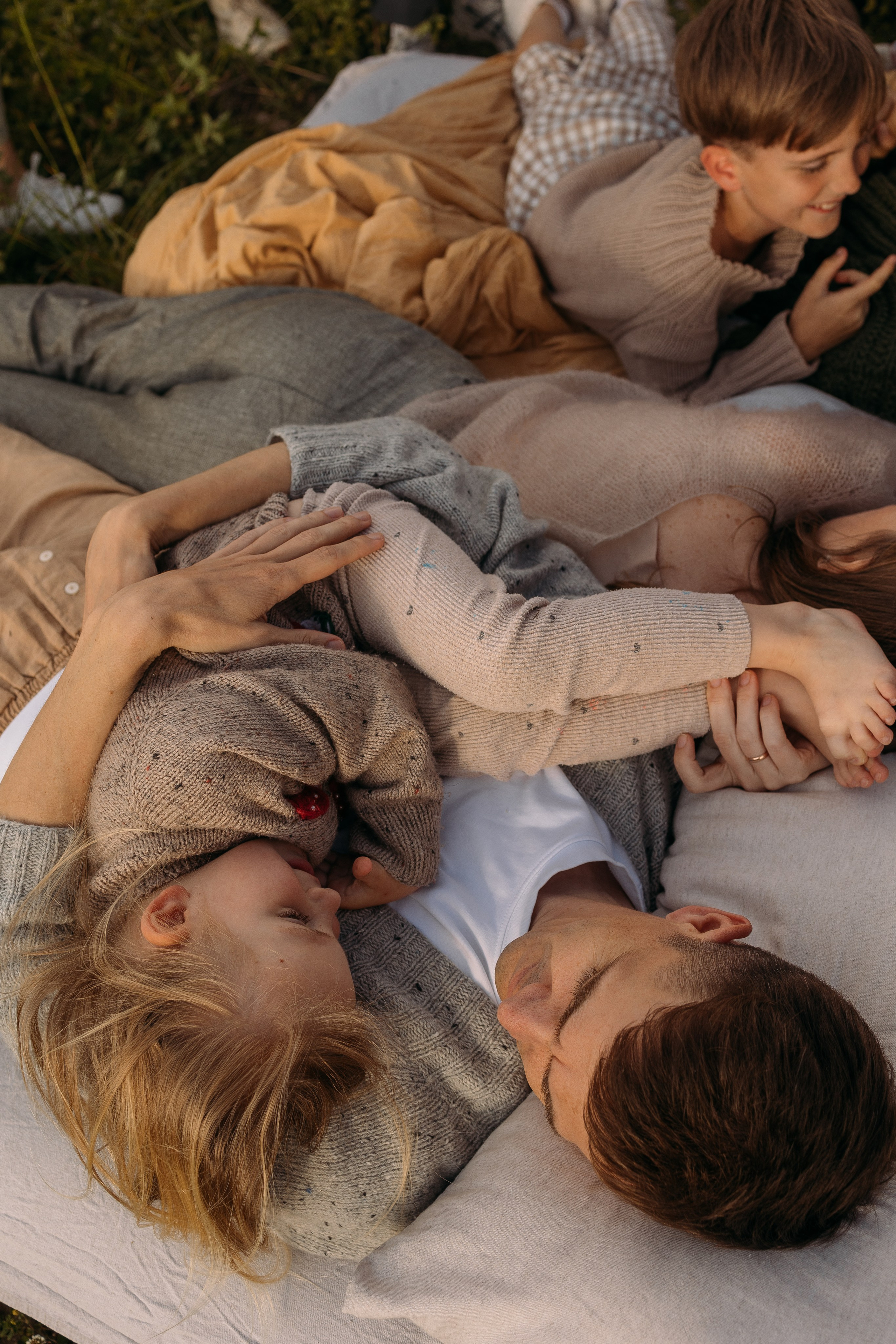 Юлия, Сергей, Остап, Степа и Ева. Семейный фотограф Александра Тарасова