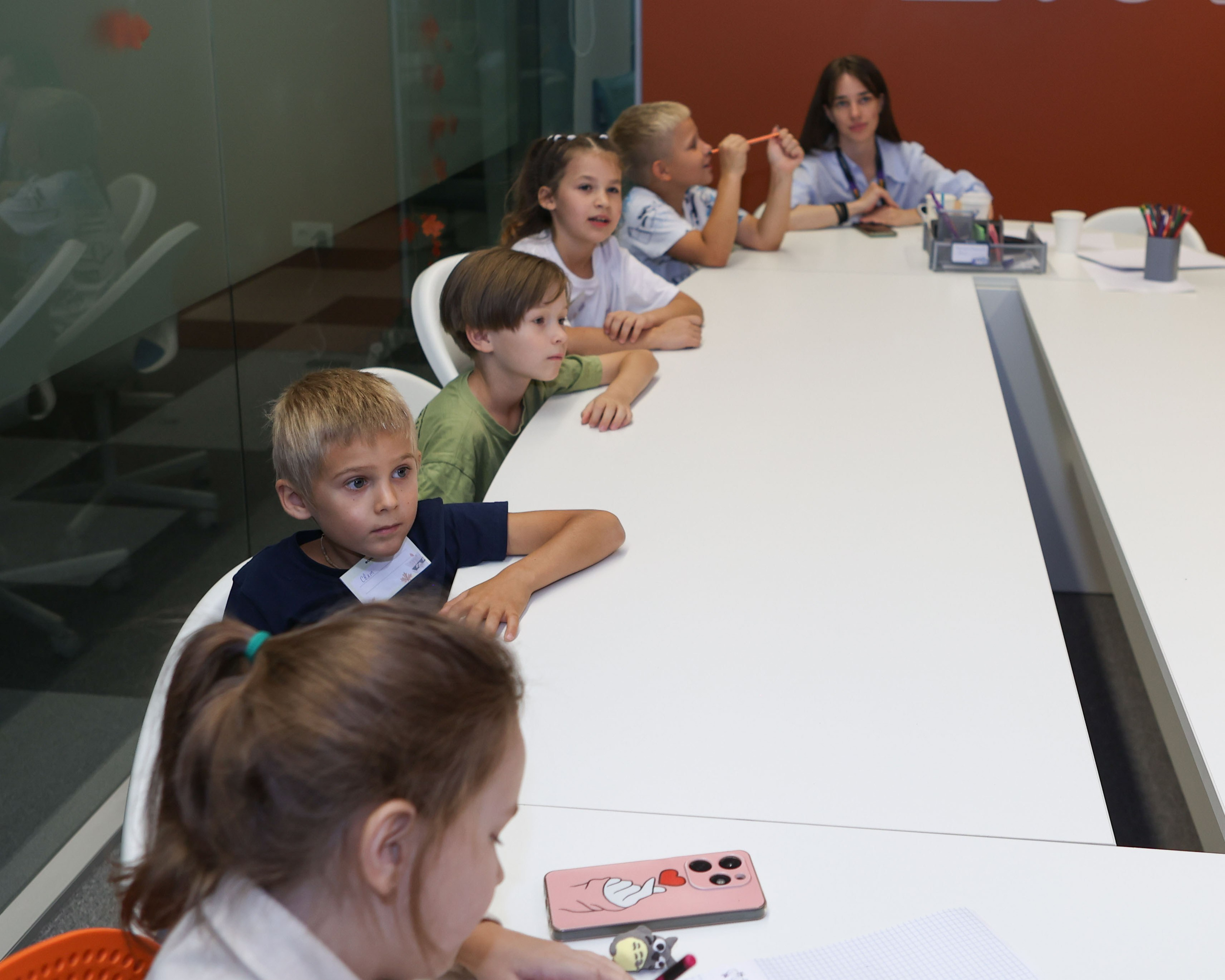 Новый учебный год в Школе Фоксфорд 1-2 классы. Выпускные альбомы и школьный фотограф в Подольске, Троицке, Щербинке, Москве и Московской области