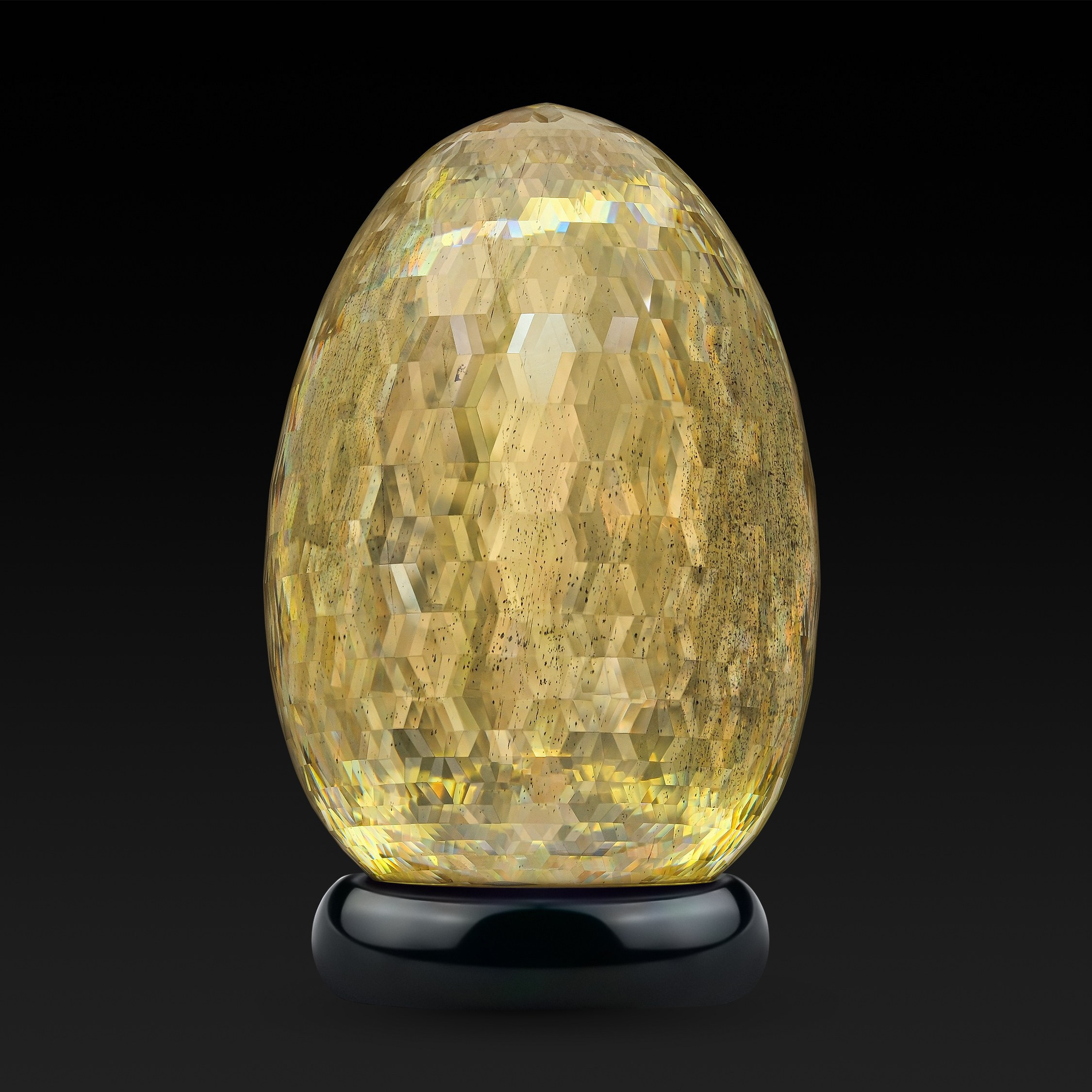 Профессиональная уникальная рекламная фотосъёмка драгоценных в Москве  тел +7 966-003-13-07. Высококачественная профессиональная рекламная фотосъёмка ювелирных украшений, драгоценных камней в Москве. Обучение, консультация