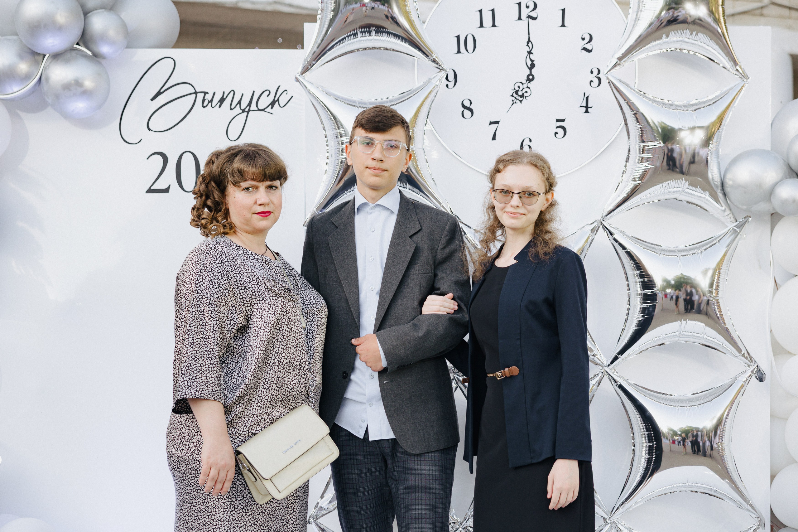 Вручение аттестатов. Свадебный фотограф Роман Еремеев