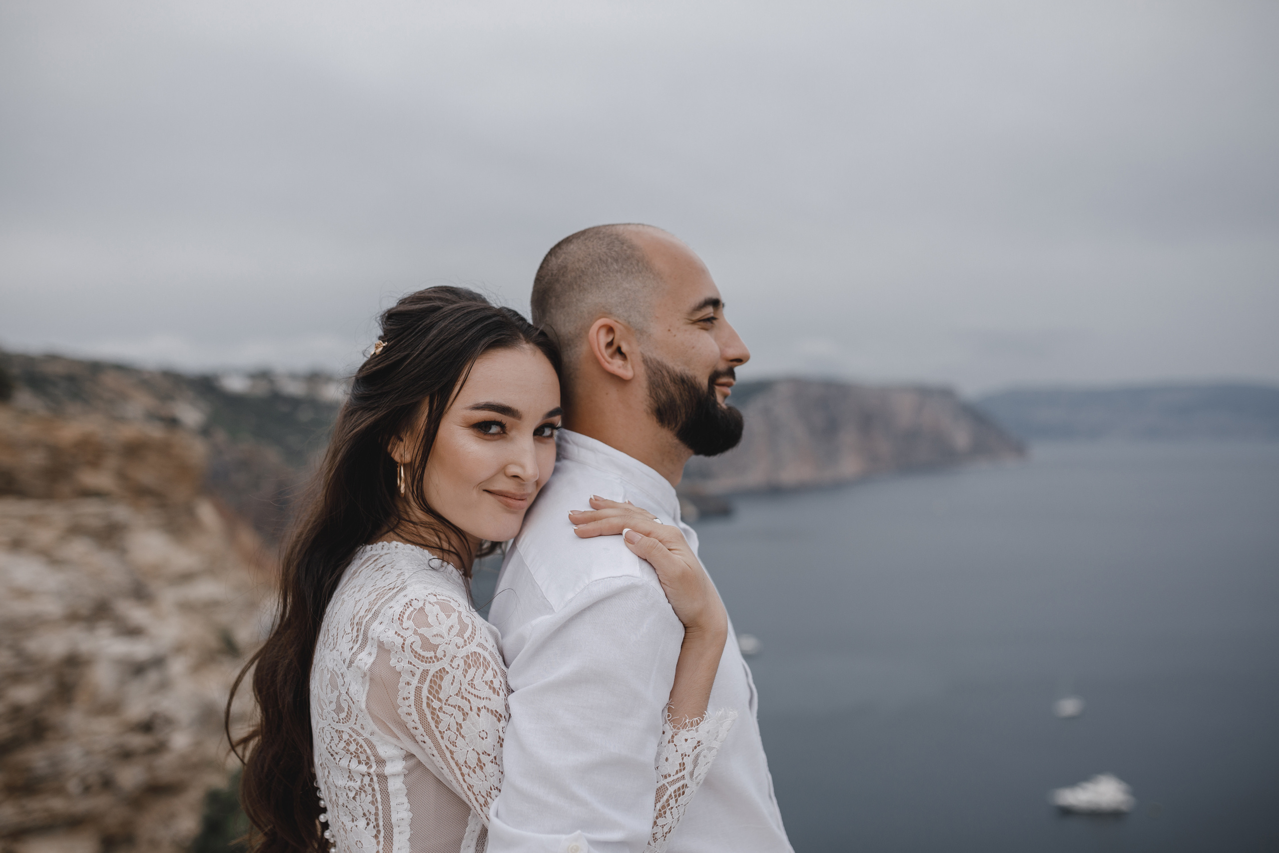 Фотосессия красивой пары в винограднике. Свадебный фотограф в Крыму и Севастополе — Белов Виталий